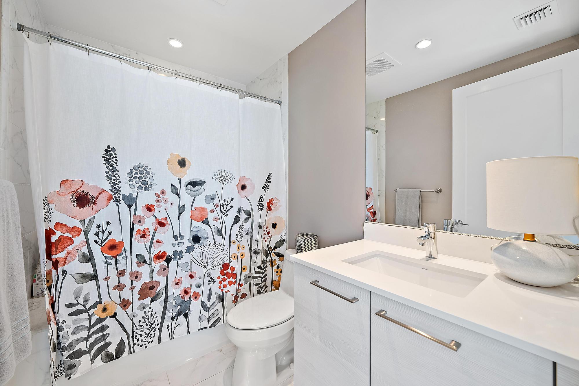 1 Water Clb Way #1604 North Palm Beach, FL 33408