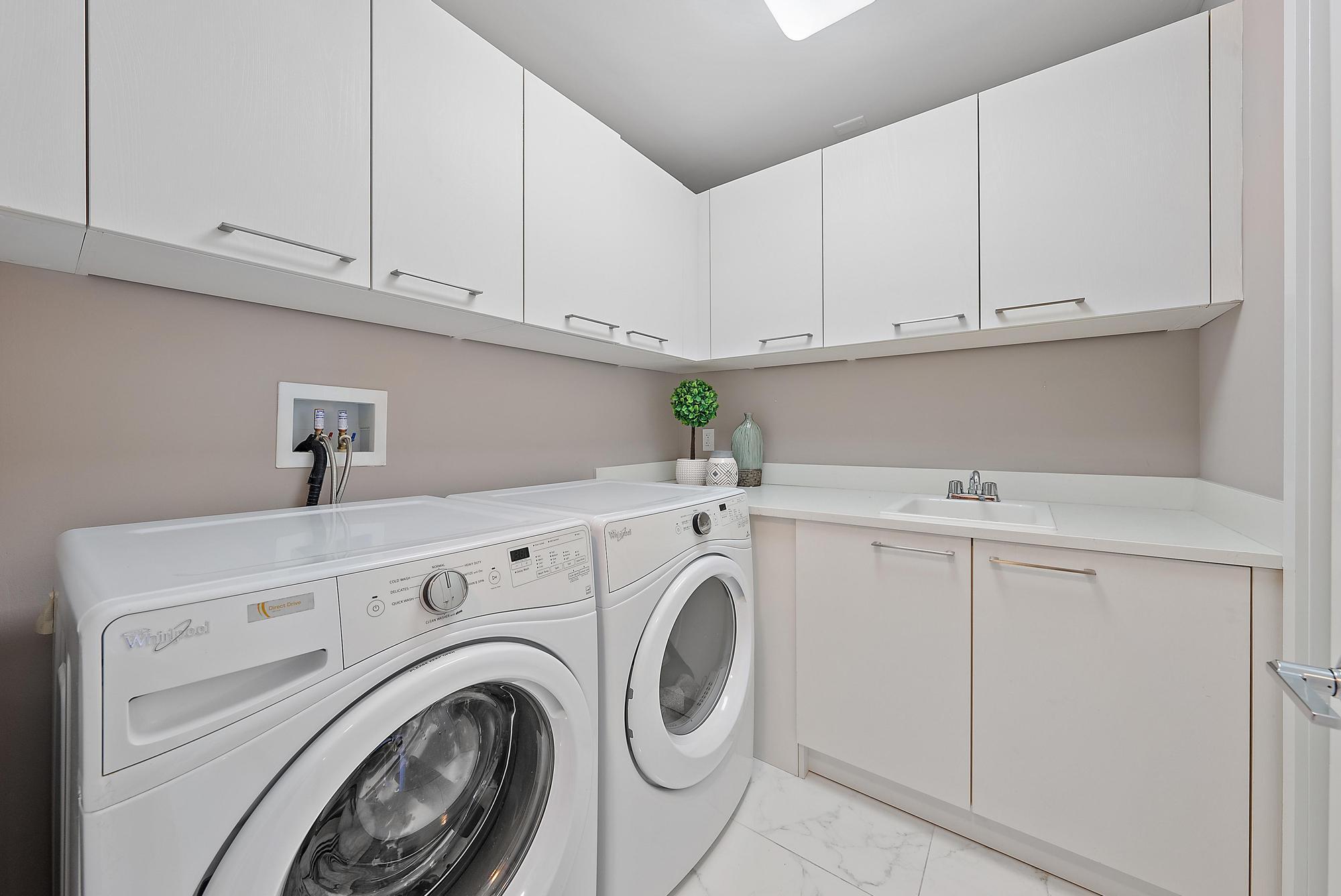 1 Water Clb Way #1604 North Palm Beach, FL 33408