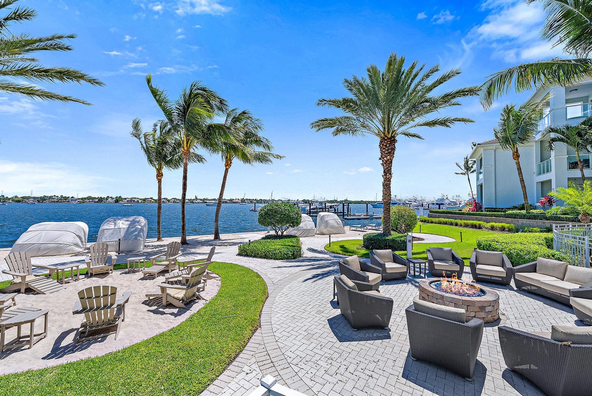 1 Water Clb Way #1604 North Palm Beach, FL 33408