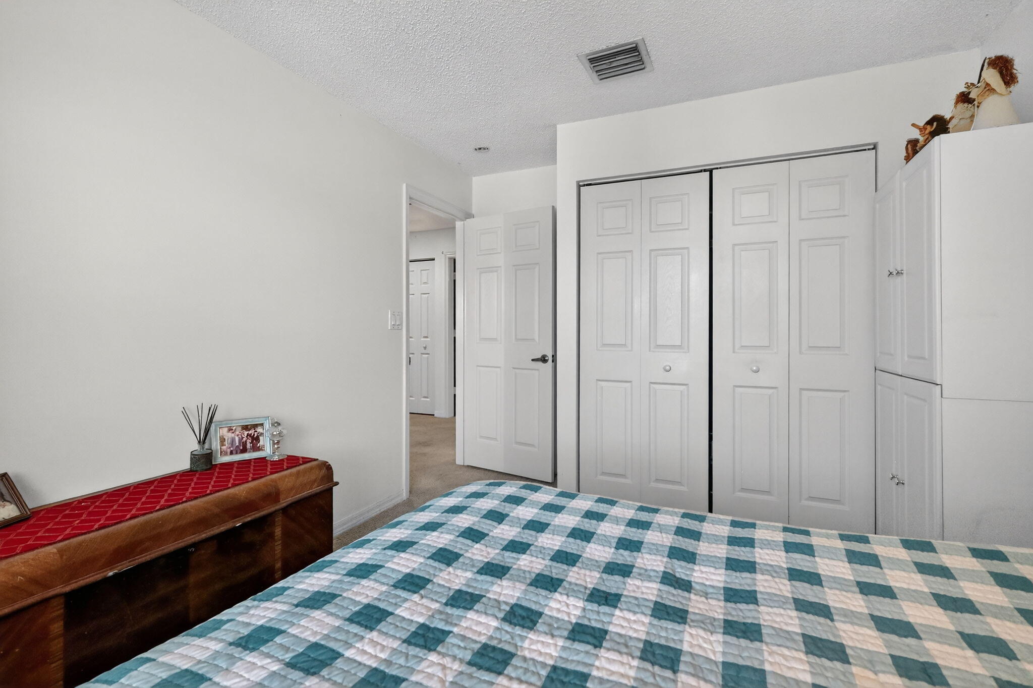 1238 NW 144th Ter Pembroke Pines, FL 33028