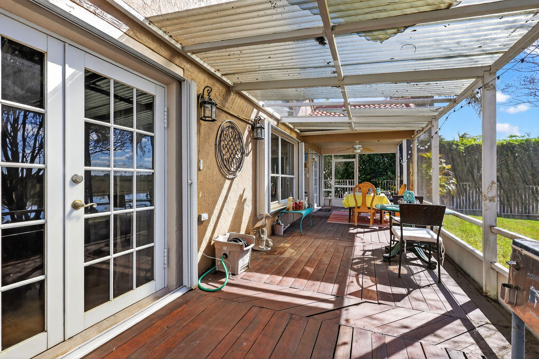 1238 NW 144th Ter Pembroke Pines, FL 33028