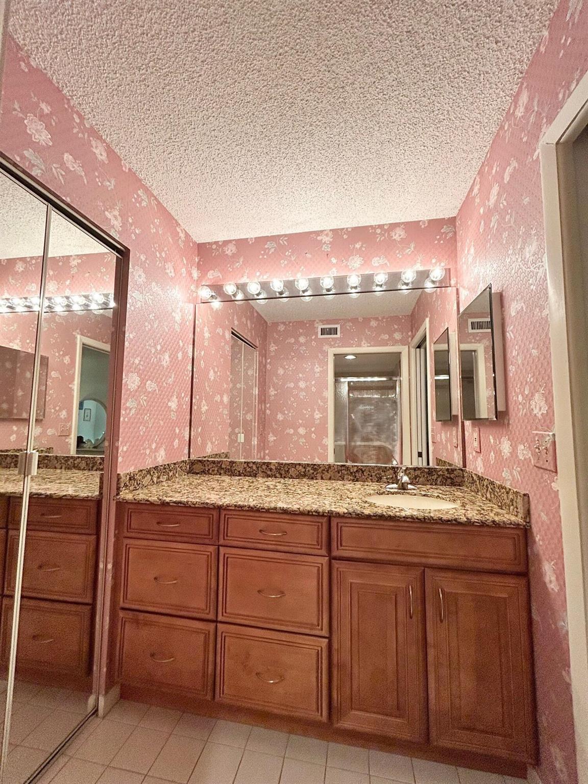 4725 Lucerne Lks Blvd #314 Lake Worth, FL 33467