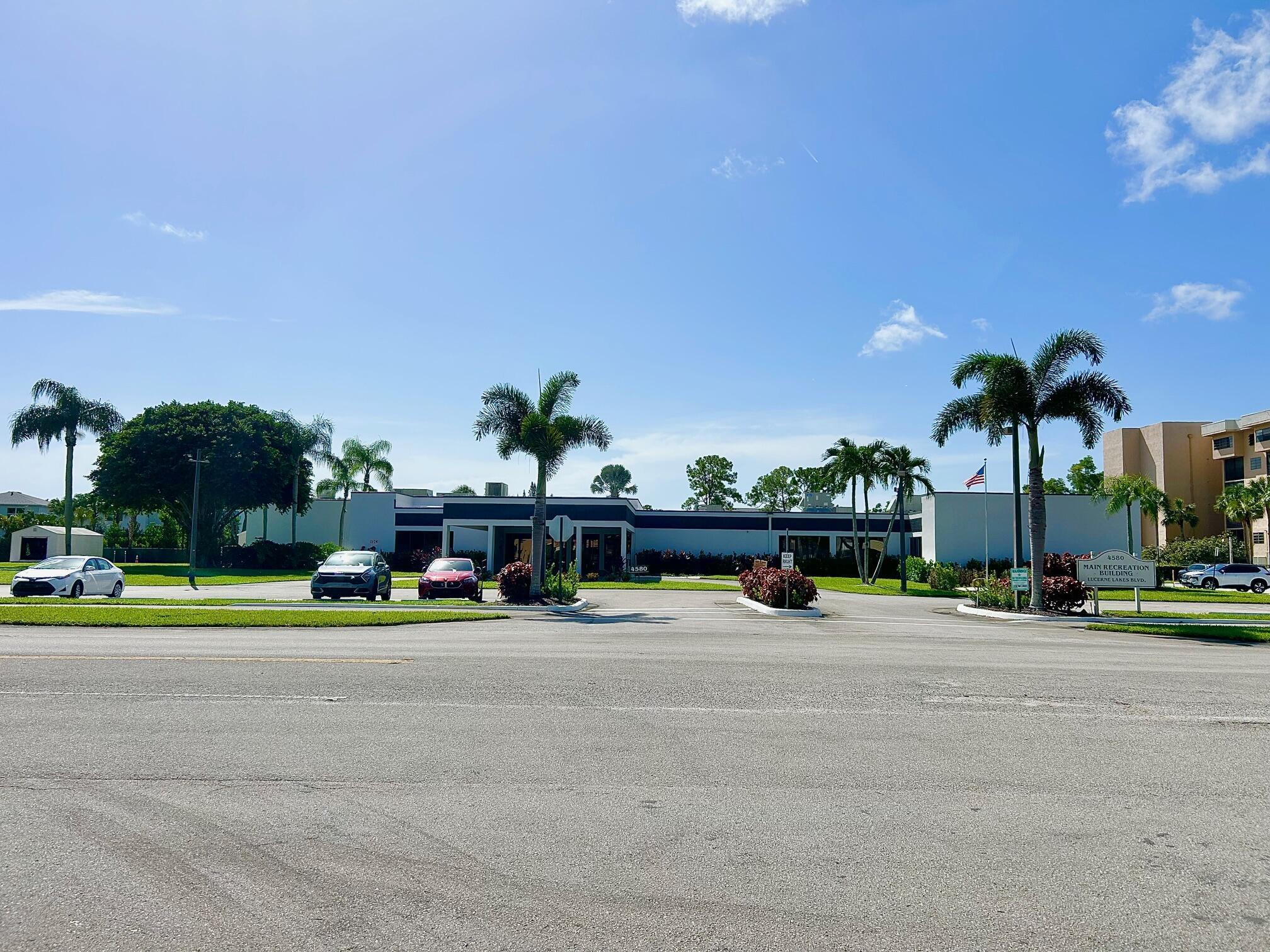 4725 Lucerne Lks Blvd #314 Lake Worth, FL 33467