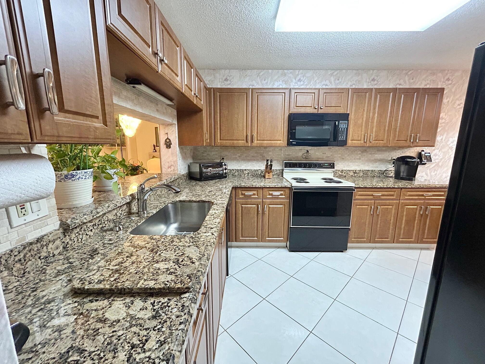 4725 Lucerne Lks Blvd #314 Lake Worth, FL 33467