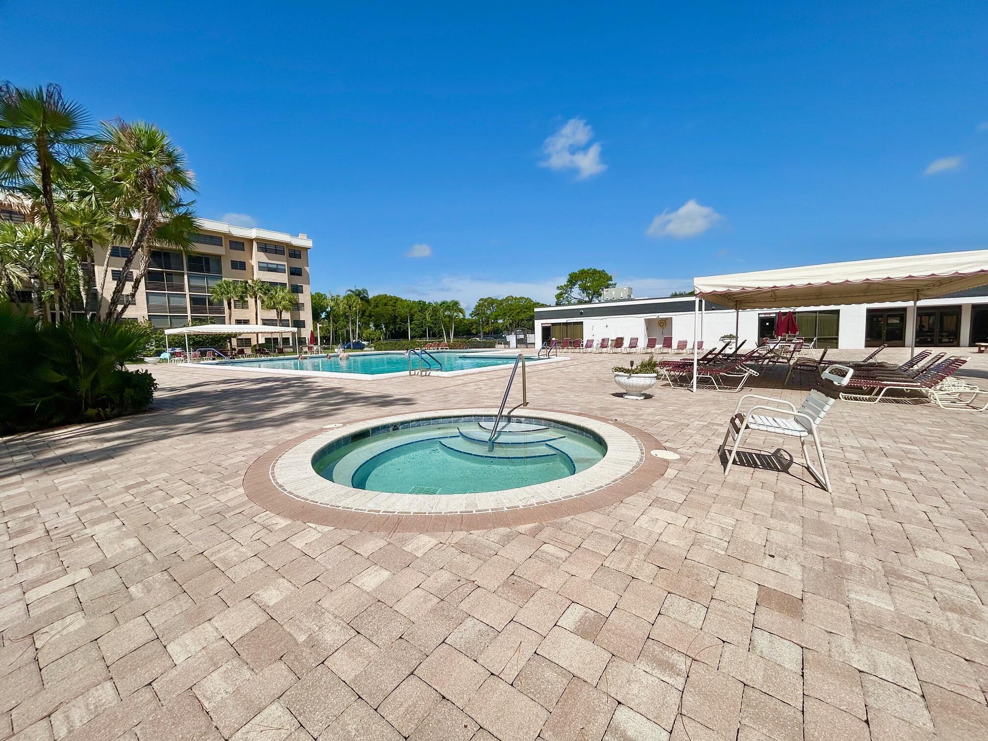 4725 Lucerne Lks Blvd #314 Lake Worth, FL 33467