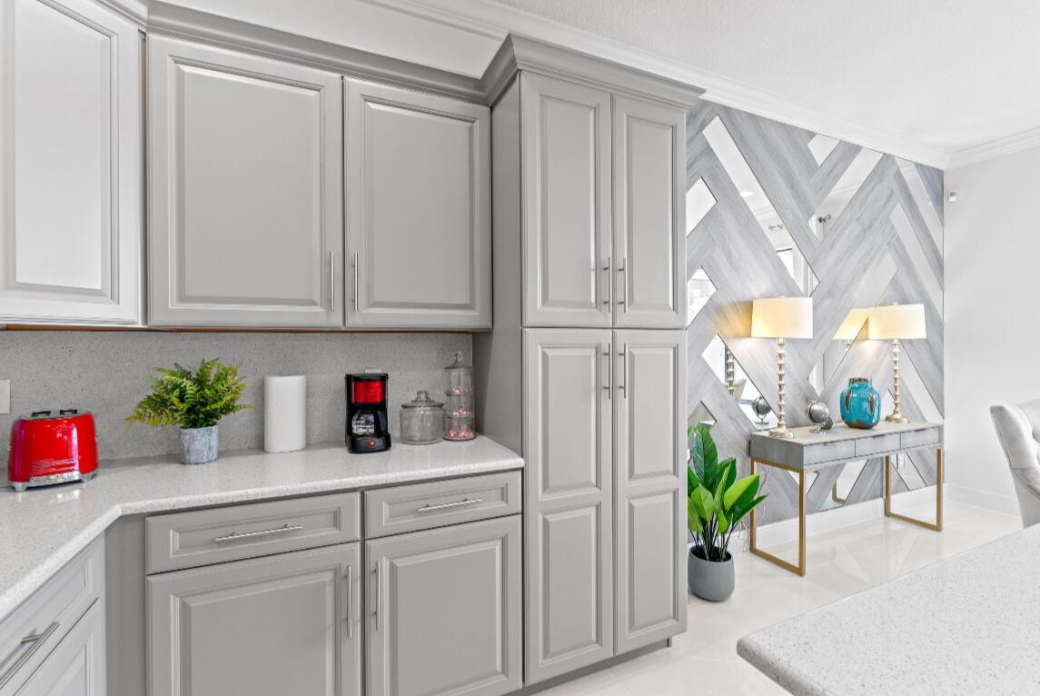 5556 Starfish Rd The Acreage, FL 33470