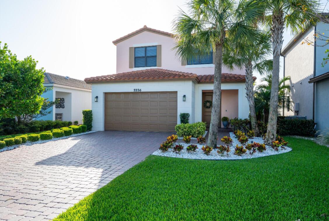 5556 Starfish Rd The Acreage, FL 33470