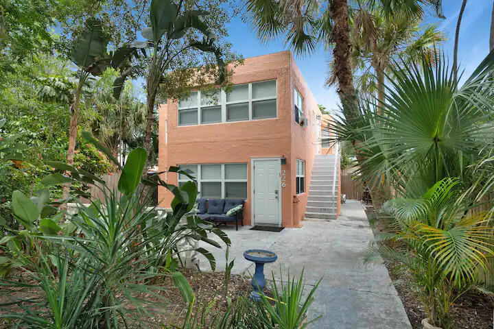 226 S Palmway #1