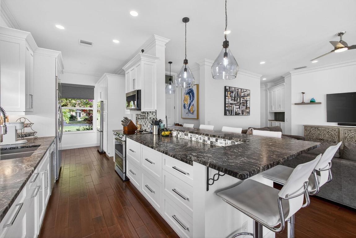 177 Hampton Jupiter, FL 33458