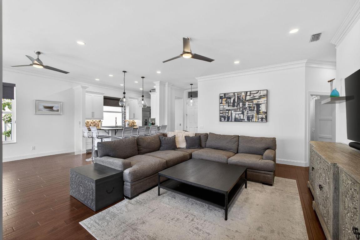 177 Hampton Jupiter, FL 33458