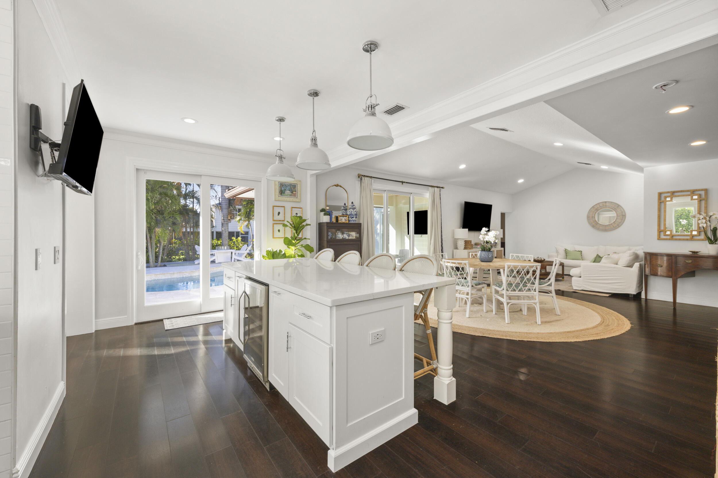 9806 SE Landing Tequesta, FL 33469