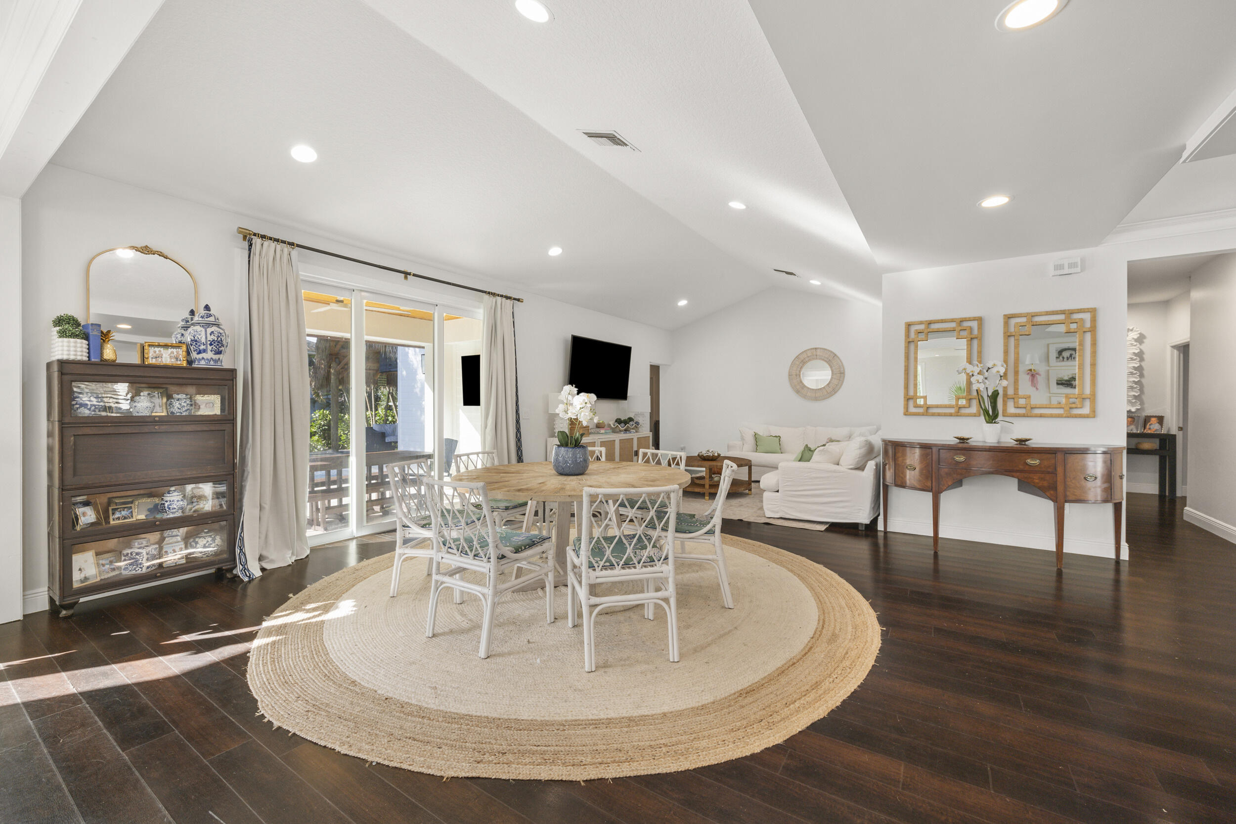 9806 SE Landing Tequesta, FL 33469