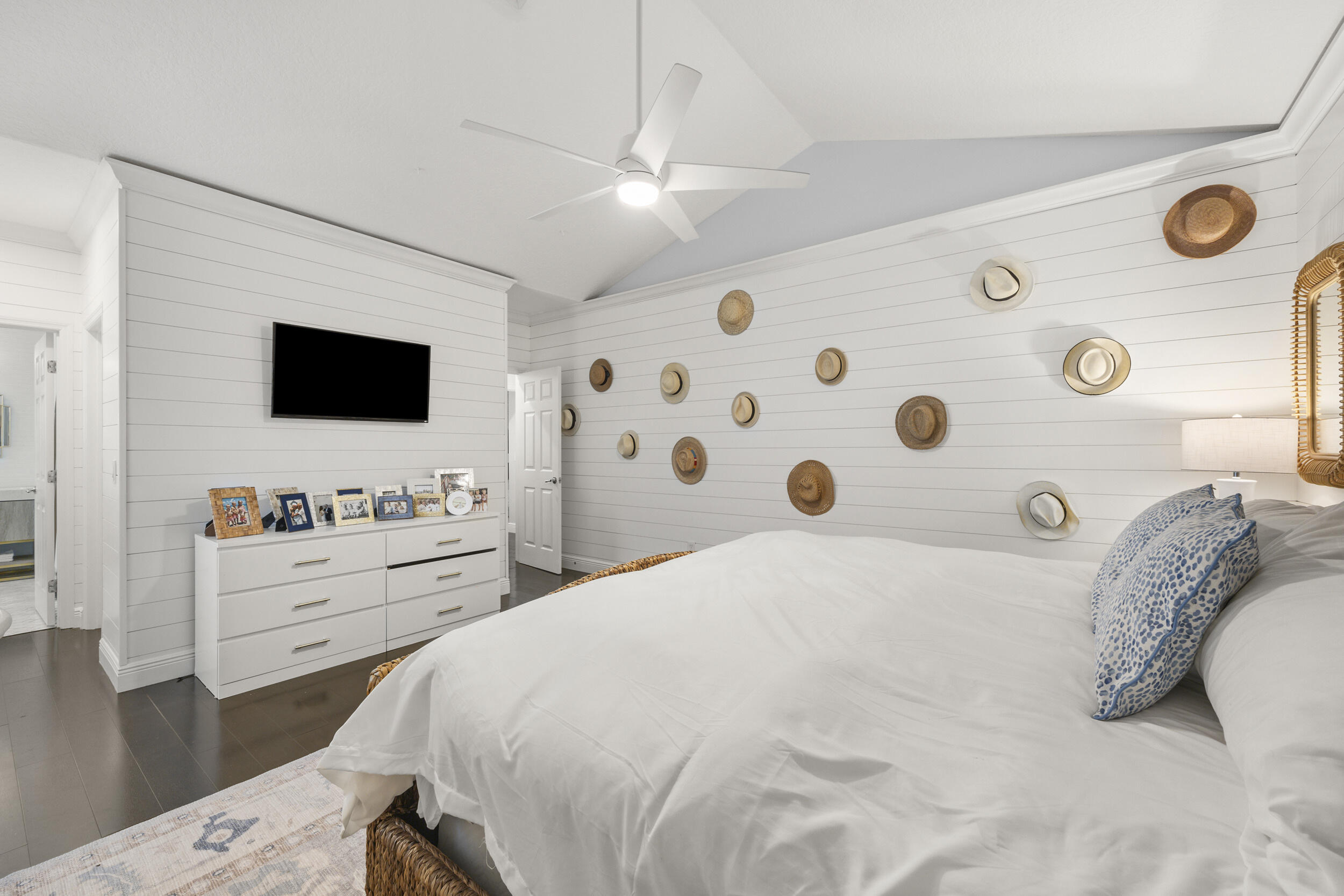 9806 SE Landing Tequesta, FL 33469