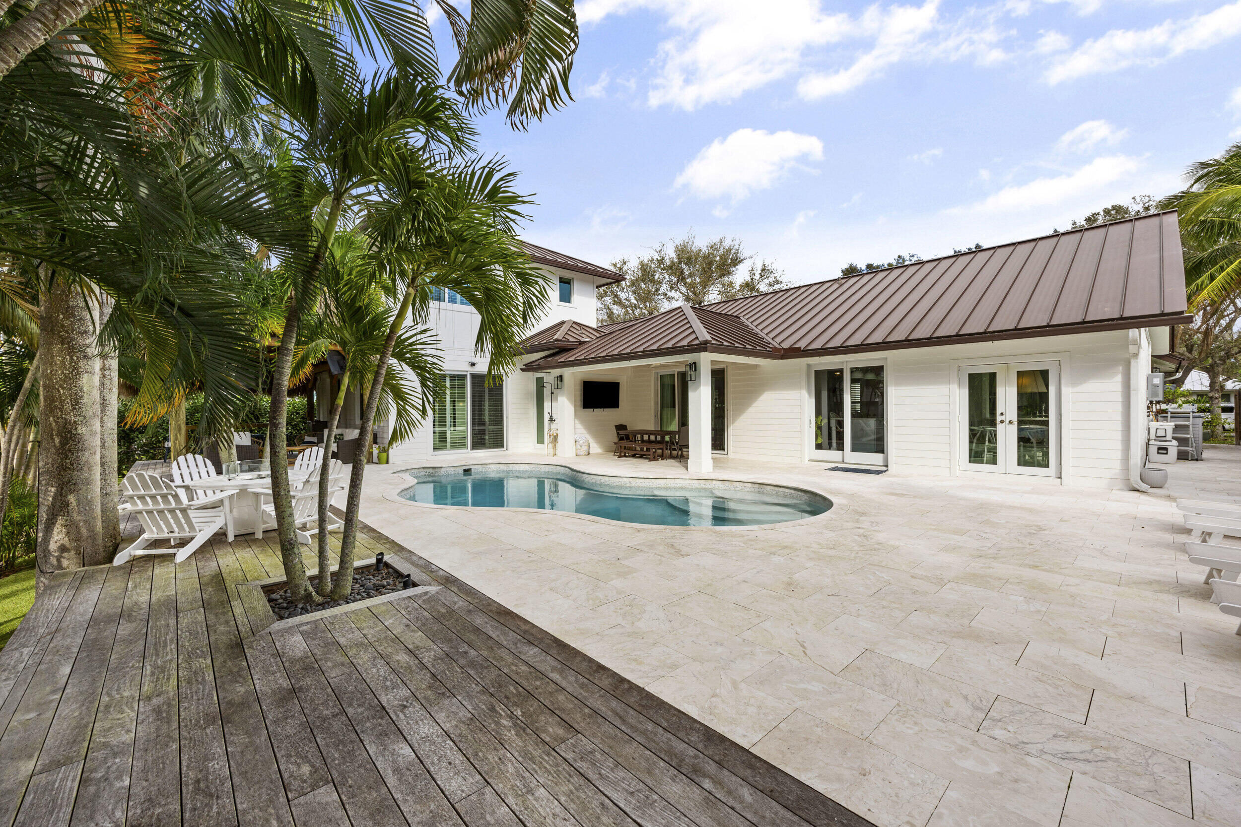 9806 SE Landing Tequesta, FL 33469
