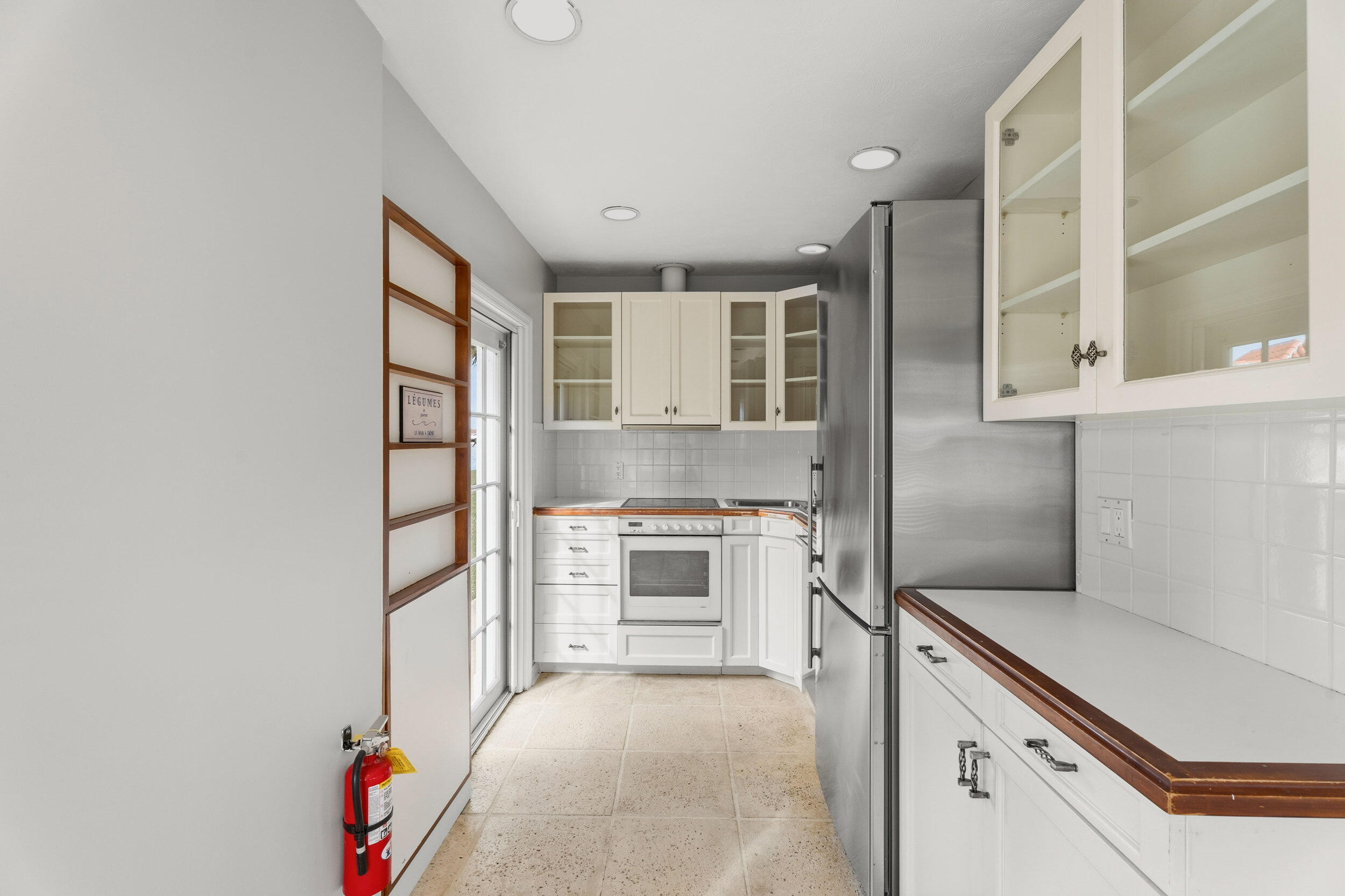 1369 Lands End Rd Manalapan, FL 33462