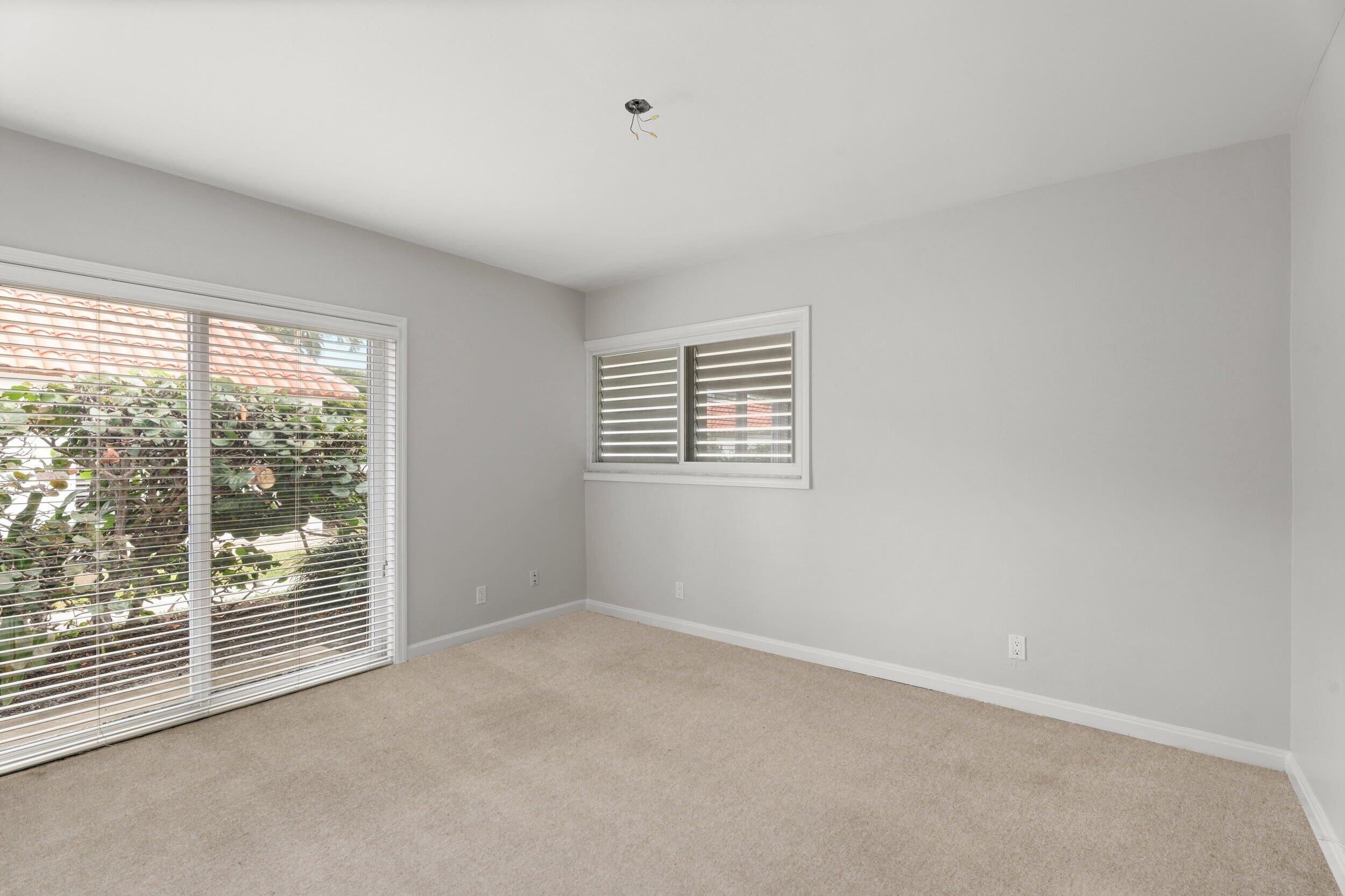 1369 Lands End Rd Manalapan, FL 33462