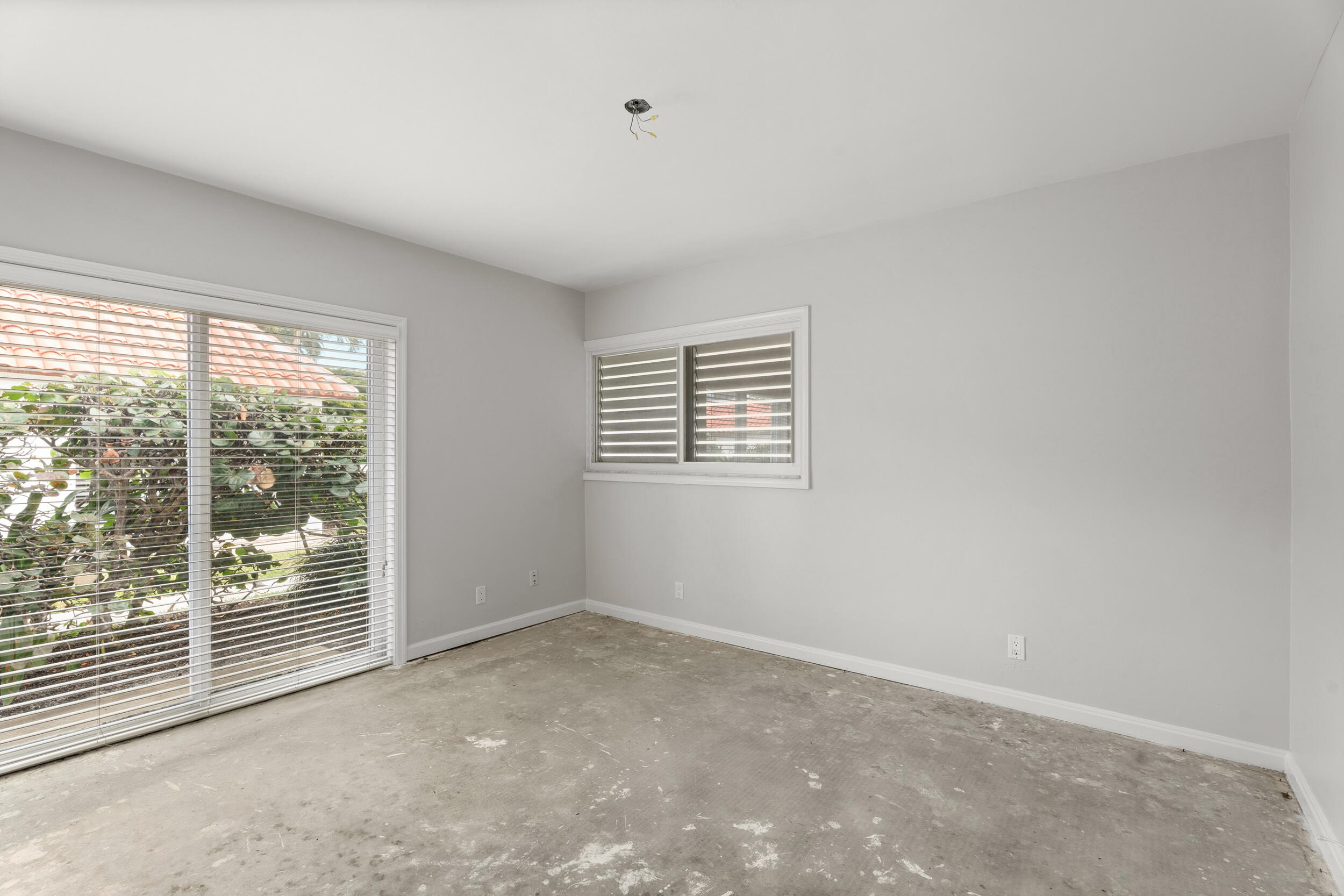 1369 Lands End Rd Manalapan, FL 33462