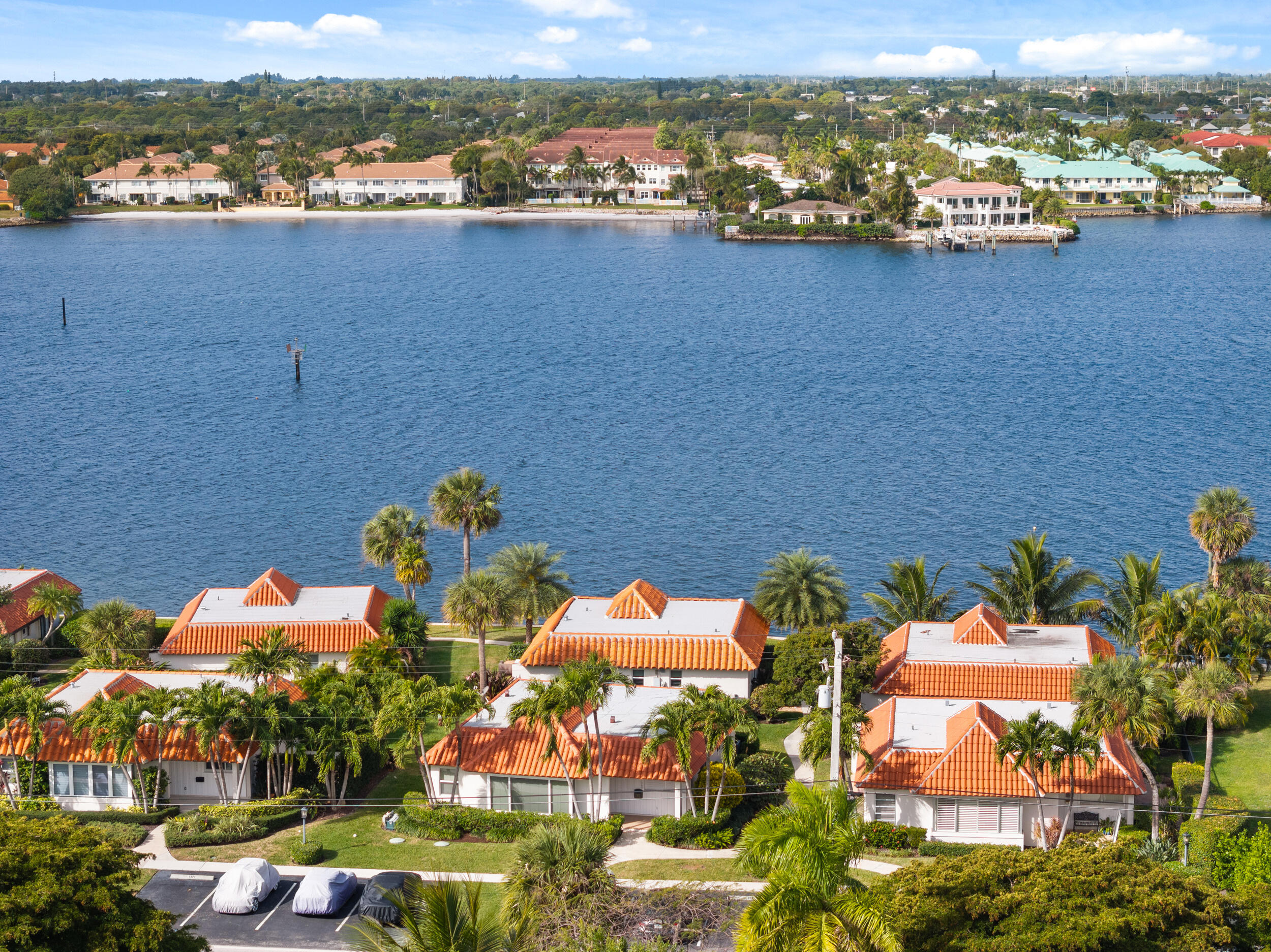 1369 Lands End Rd Manalapan, FL 33462