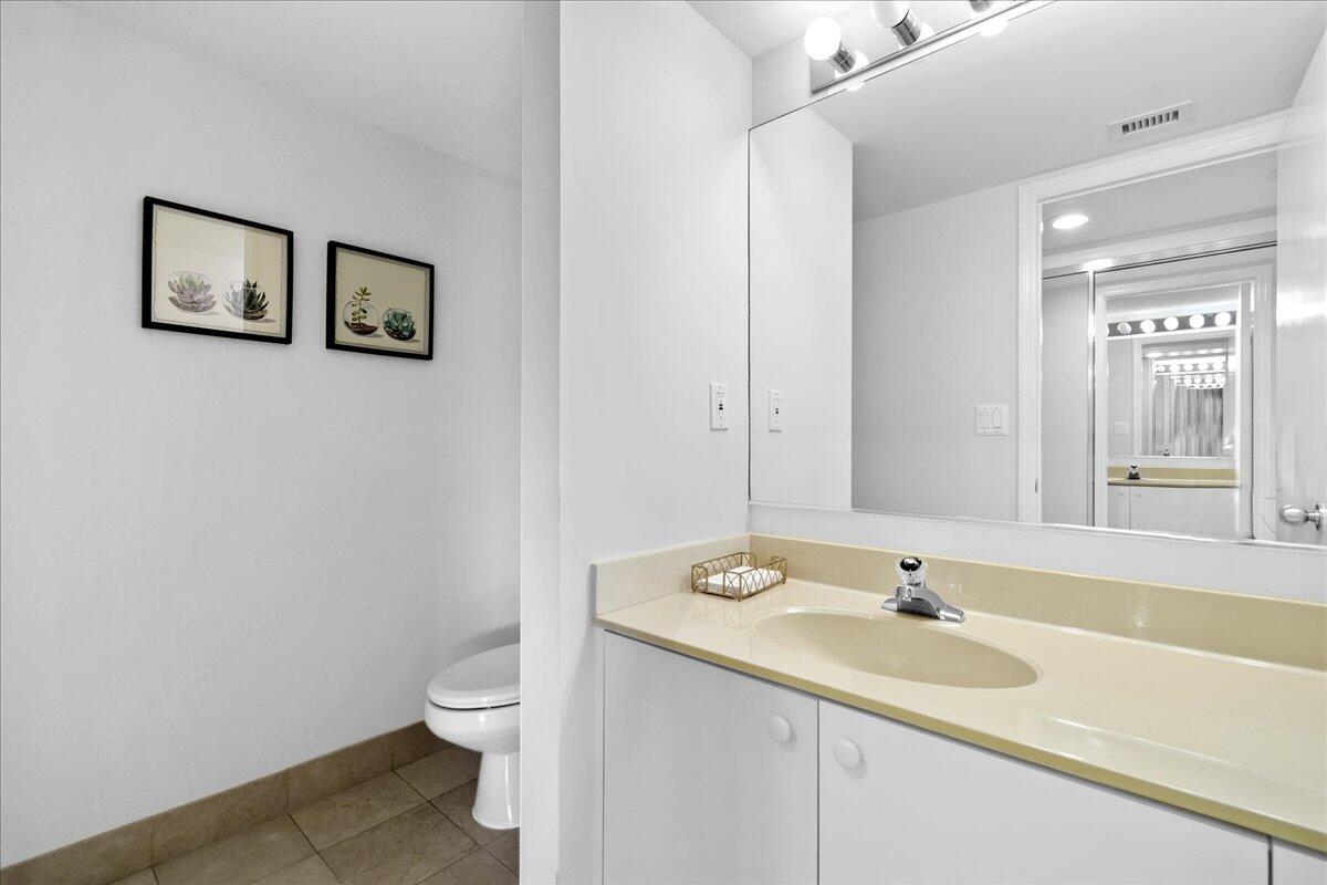 3322 Casseekey Is #201 Jupiter, FL 33477