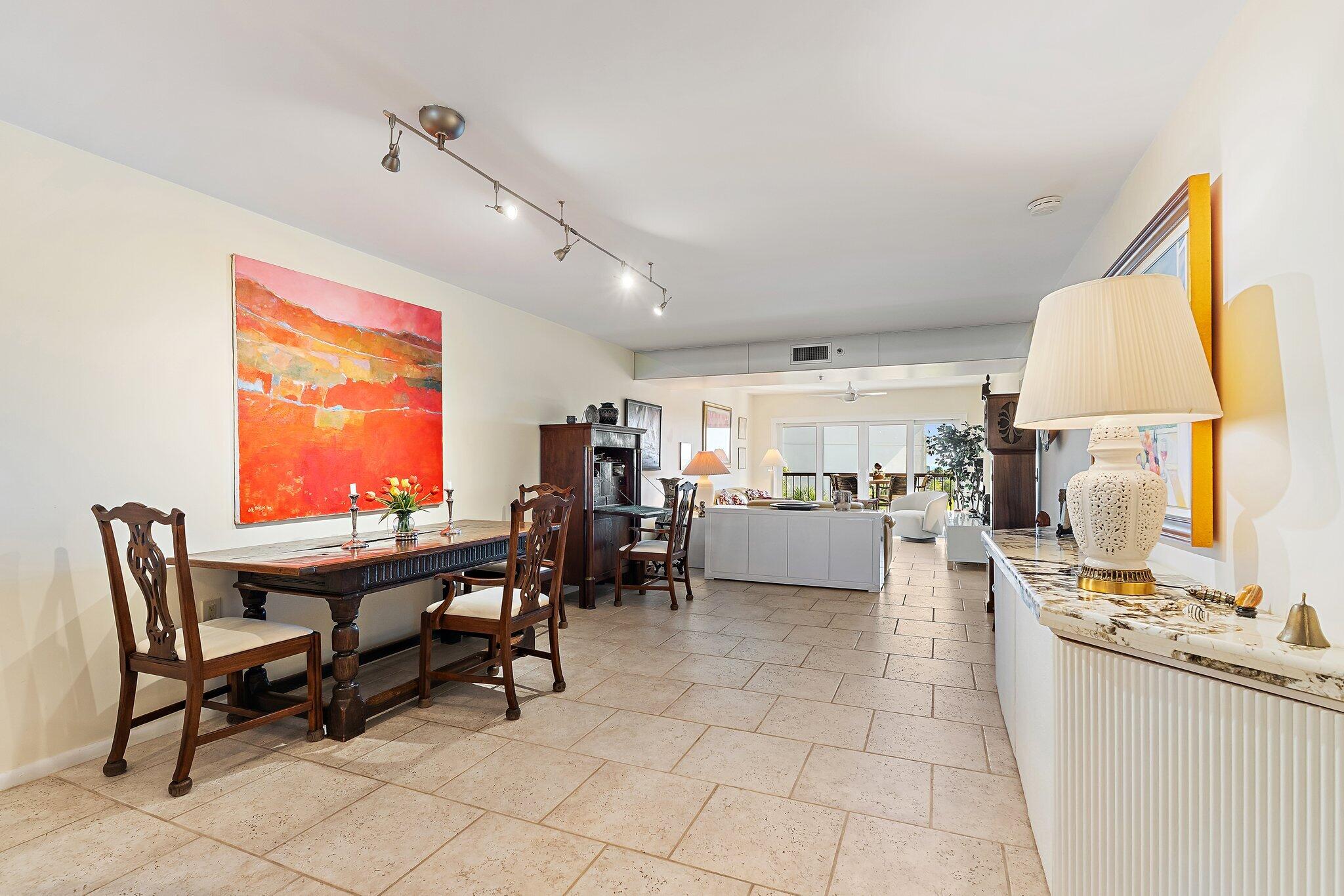 401 Ocean Blfs #402 Jupiter, FL 33477