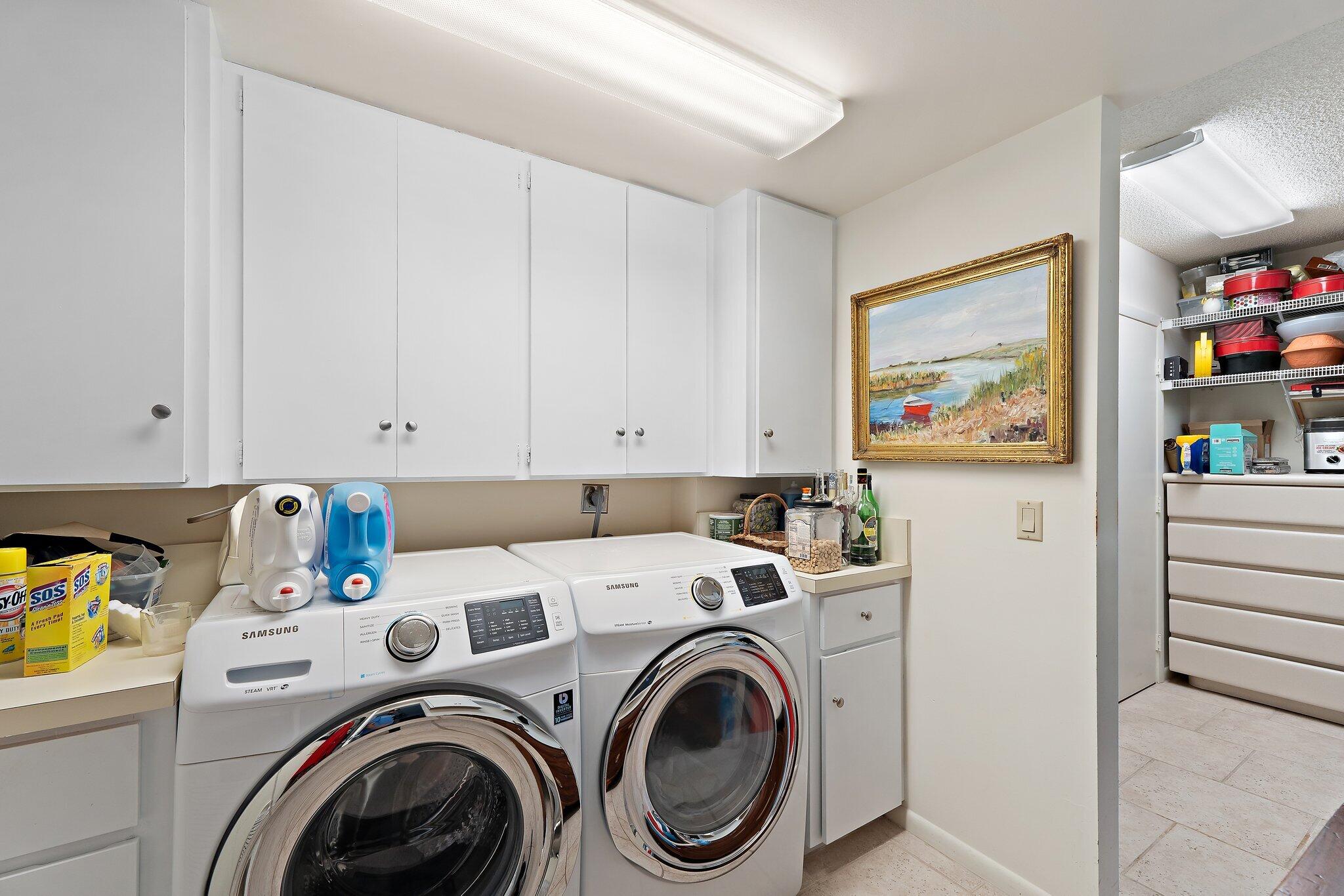 401 Ocean Blfs #402 Jupiter, FL 33477