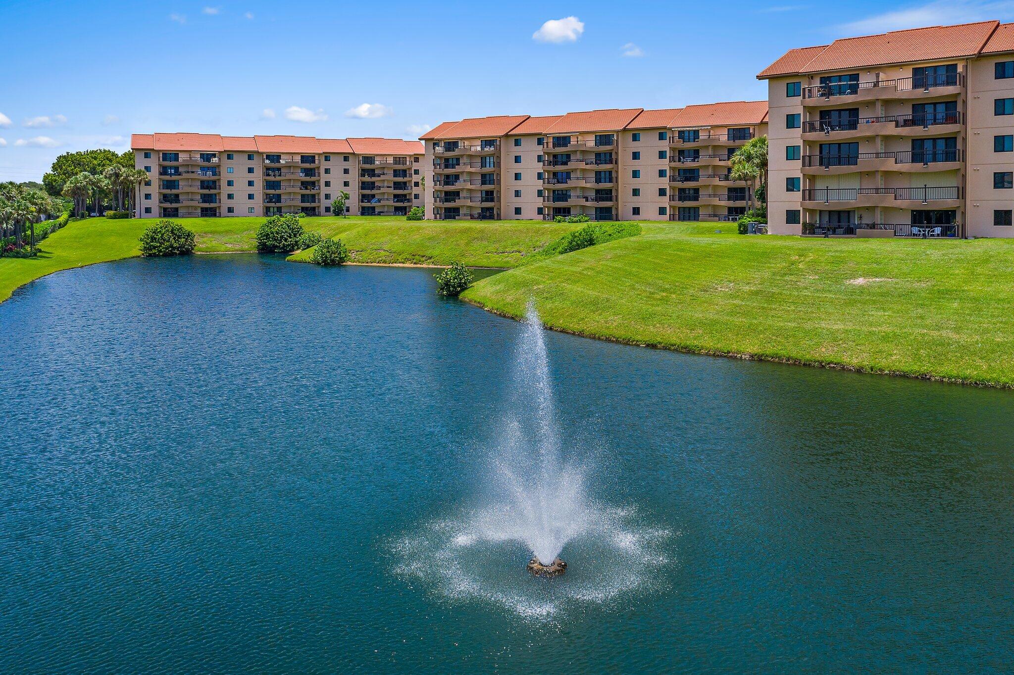 401 Ocean Blfs #402 Jupiter, FL 33477