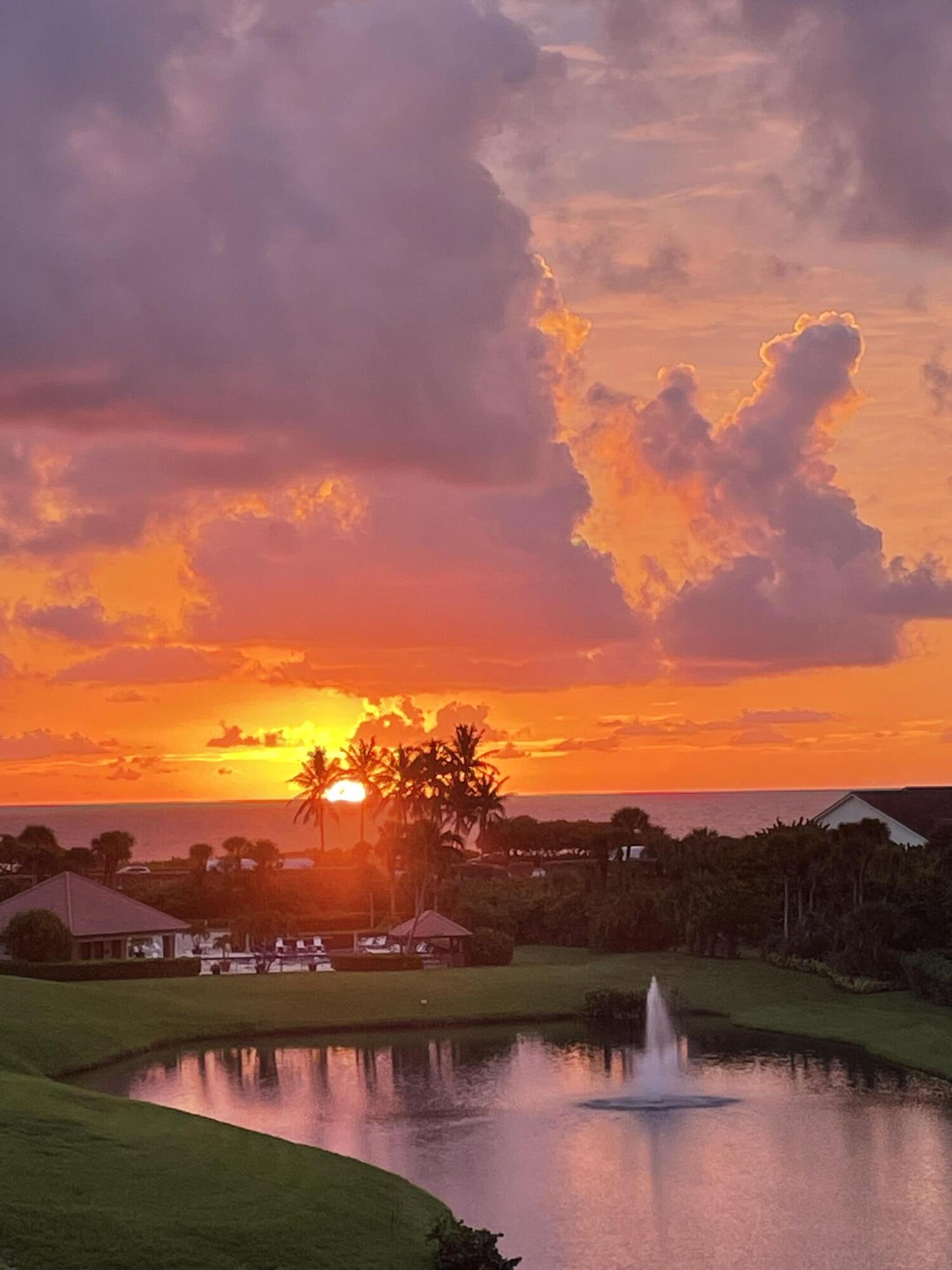 401 Ocean Blfs #402 Jupiter, FL 33477