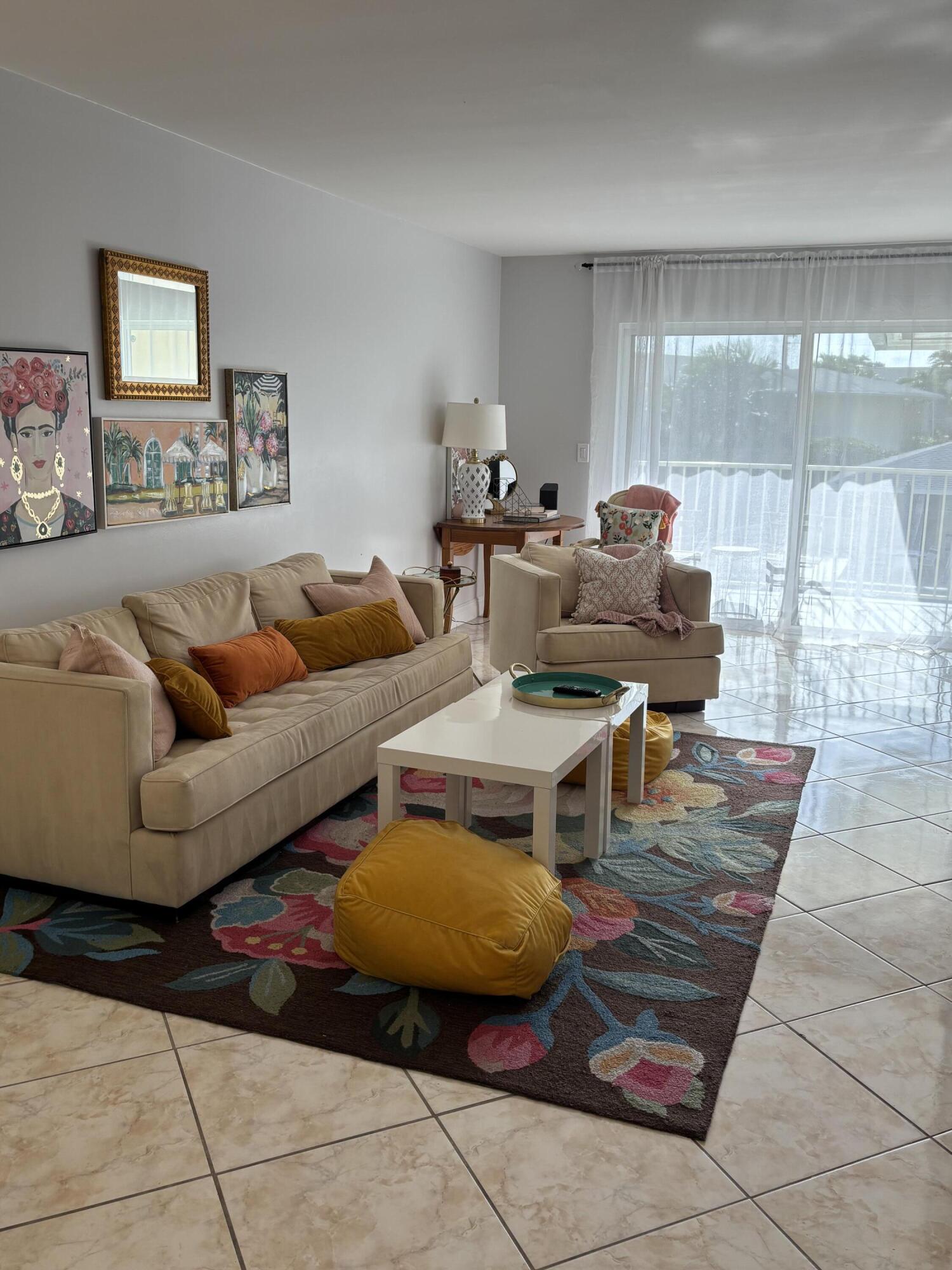 510 Prosperity Farms #8b