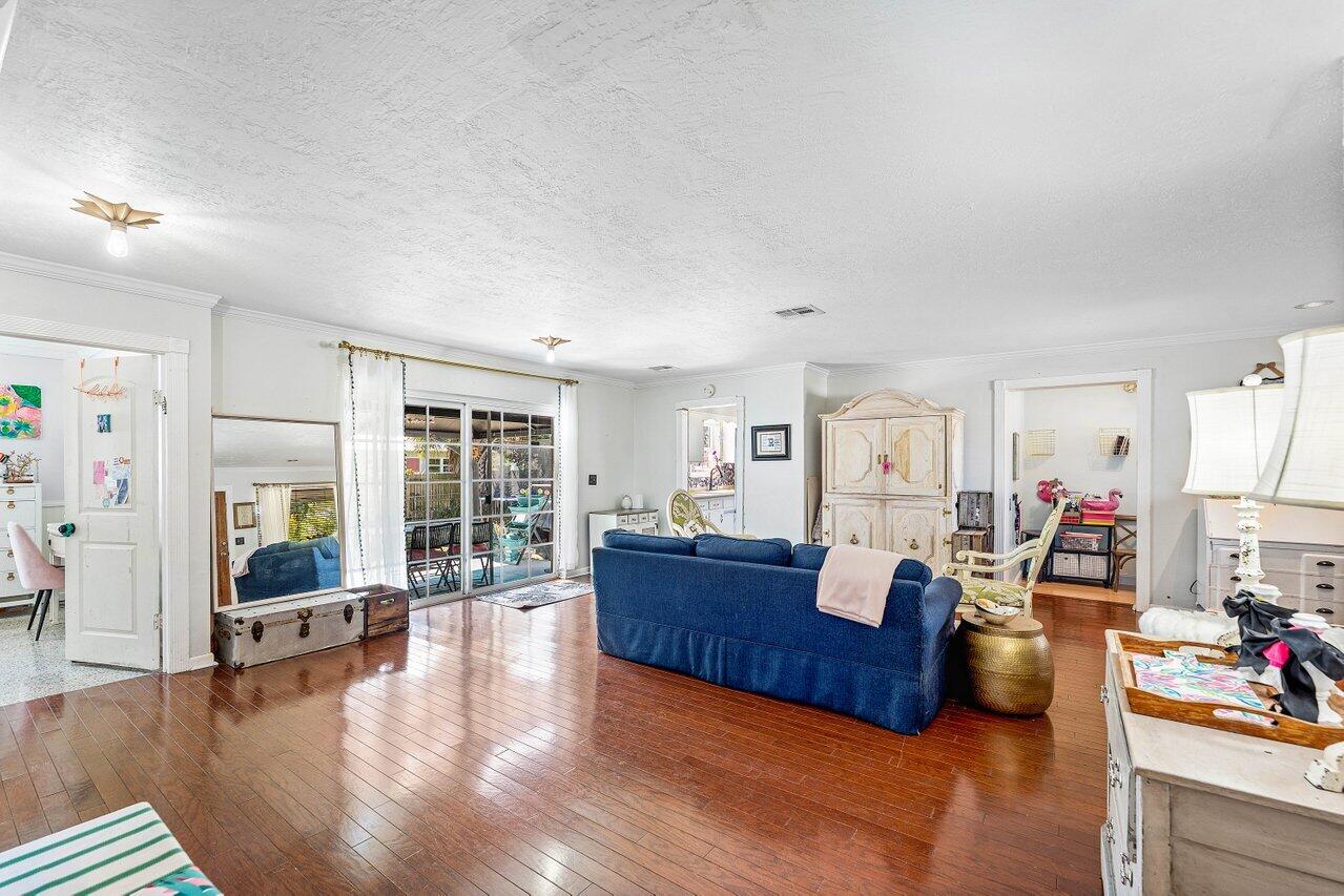 102 NE 22nd Delray Beach, FL 33444