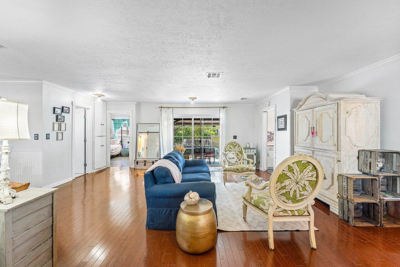 102 NE 22nd Delray Beach, FL 33444