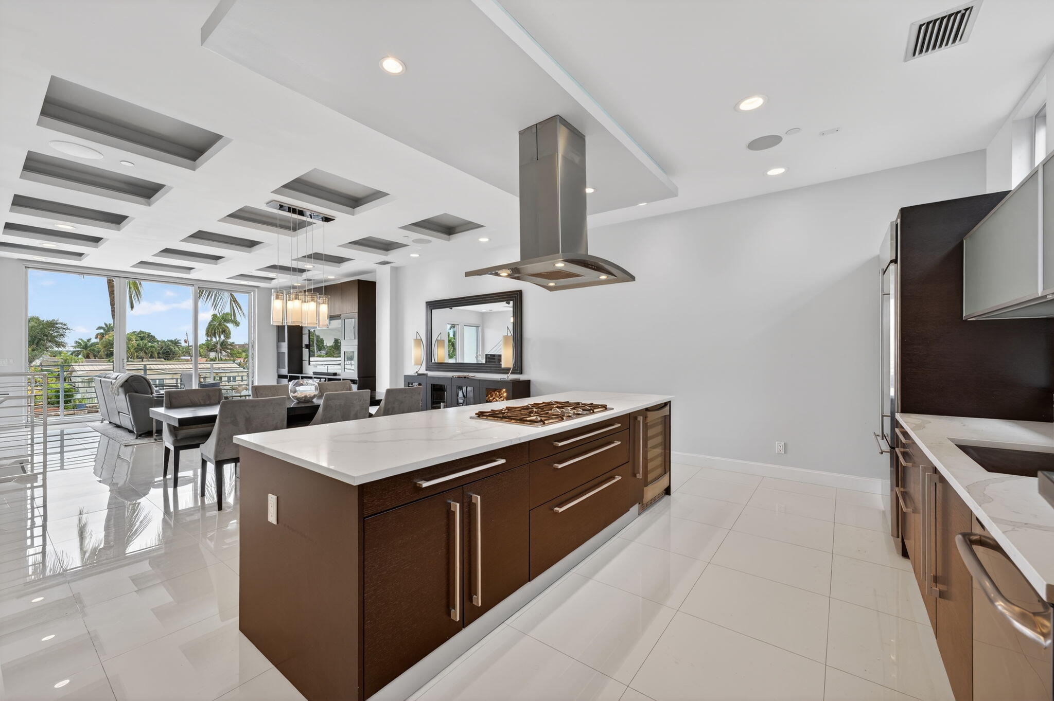 2743 NE 1st Pompano Beach, FL 33062