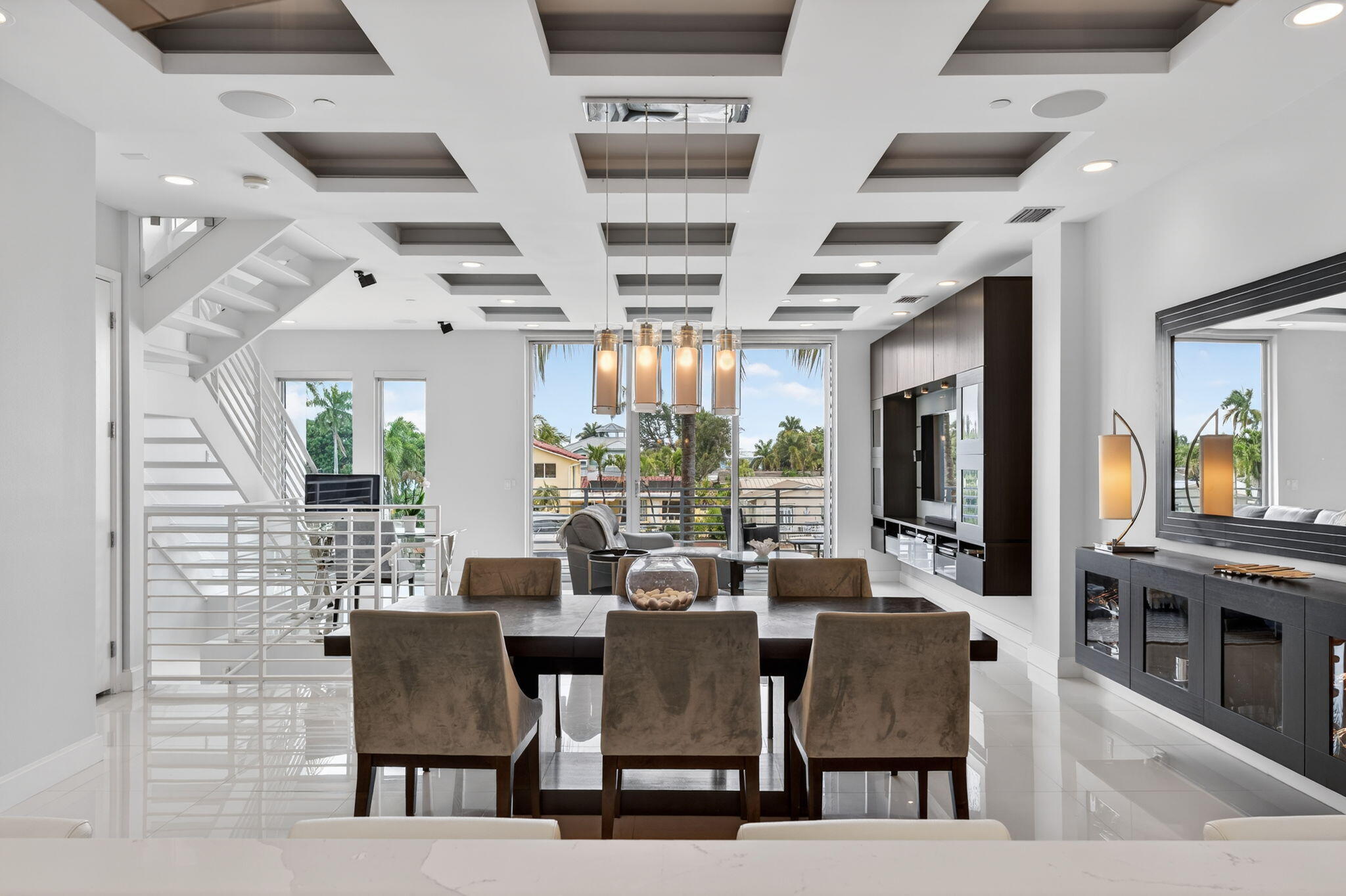 2743 NE 1st Pompano Beach, FL 33062