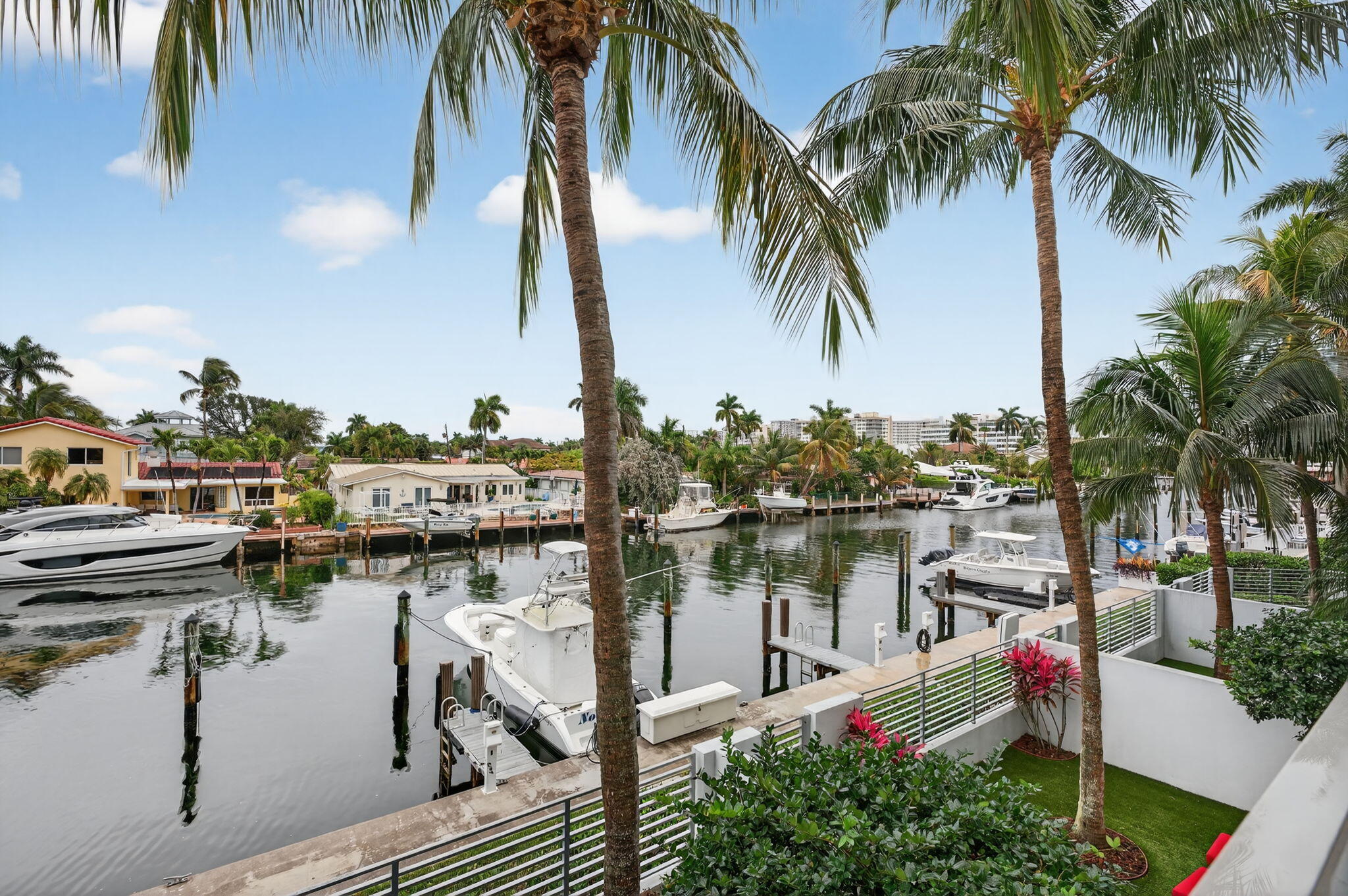 2743 NE 1st Pompano Beach, FL 33062