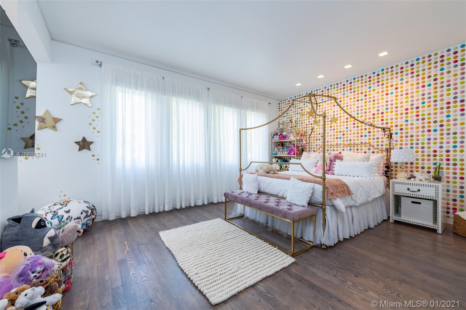 3521 Bayshore Villas Dr Coconut Grove, FL 33133