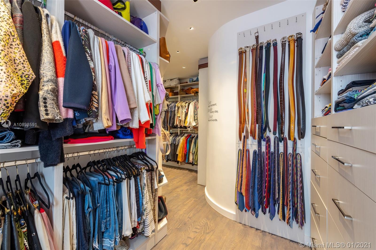 3521 Bayshore Villas Dr Coconut Grove, FL 33133