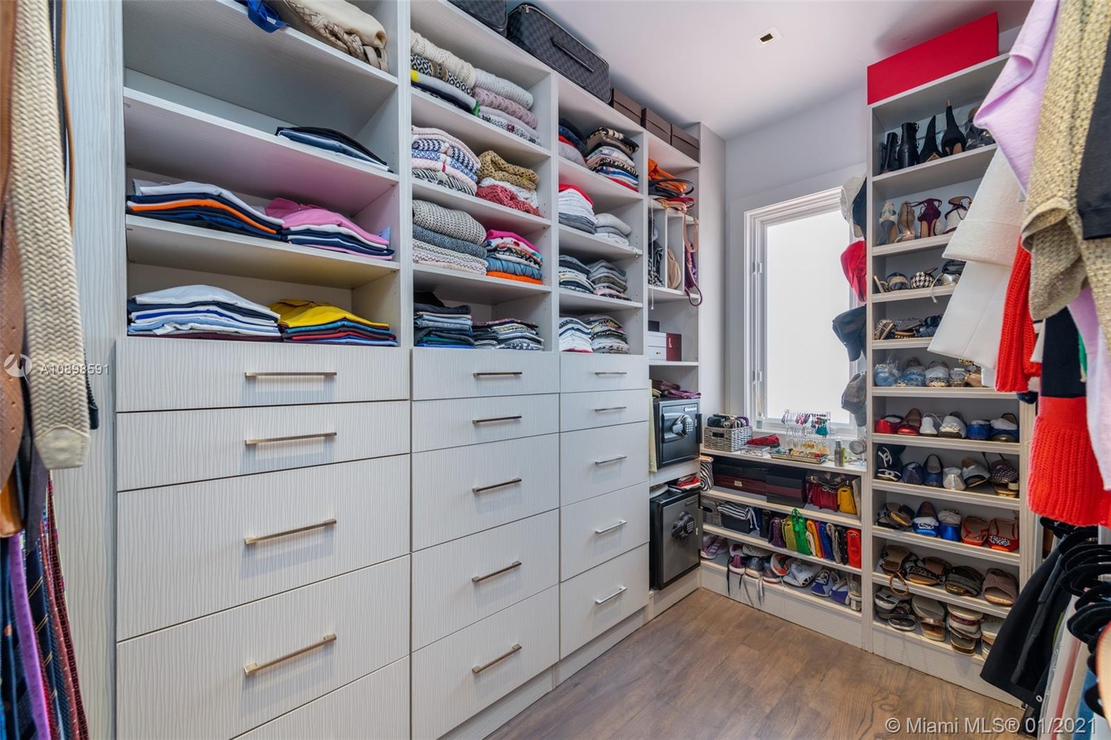 3521 Bayshore Villas Dr Coconut Grove, FL 33133