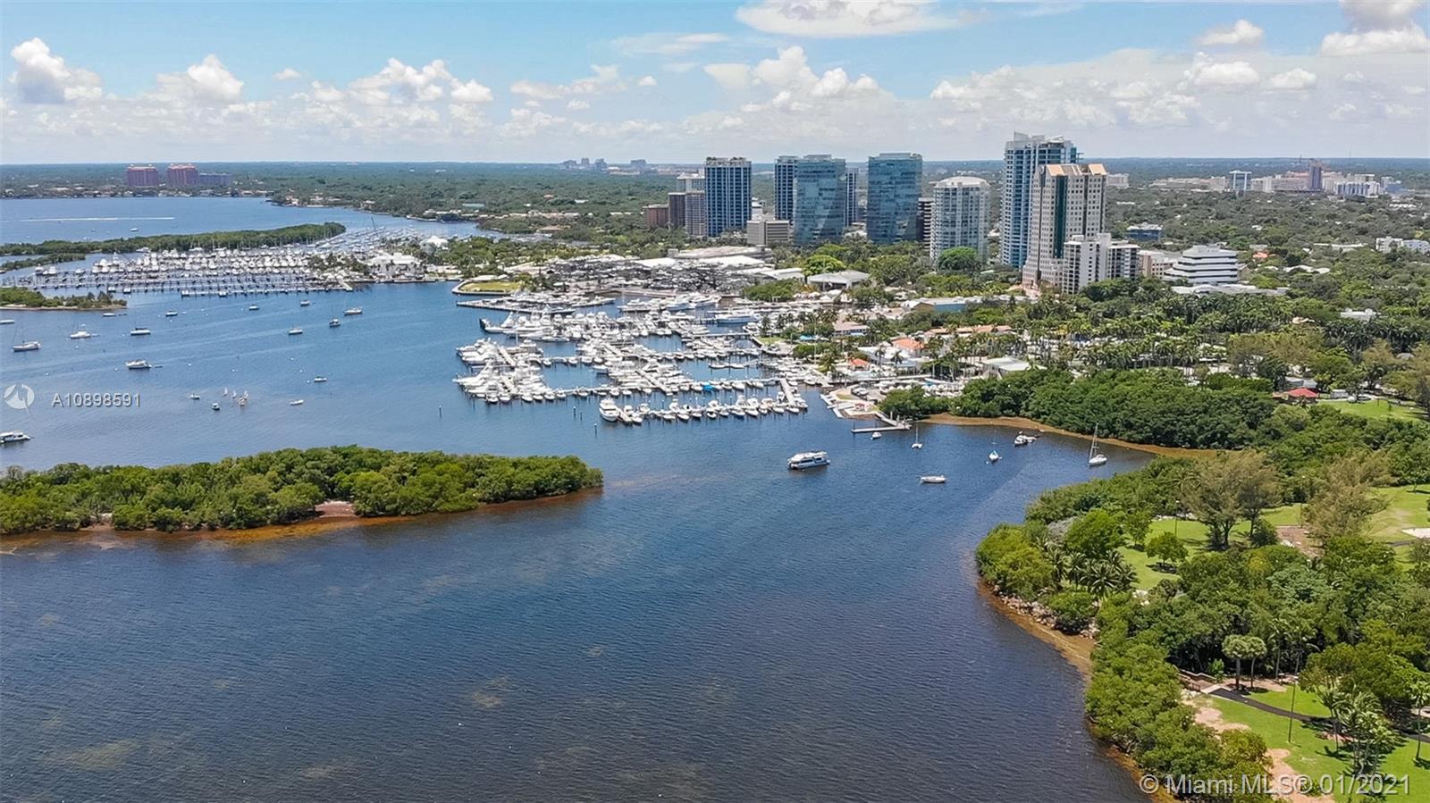 3521 Bayshore Villas Dr Coconut Grove, FL 33133