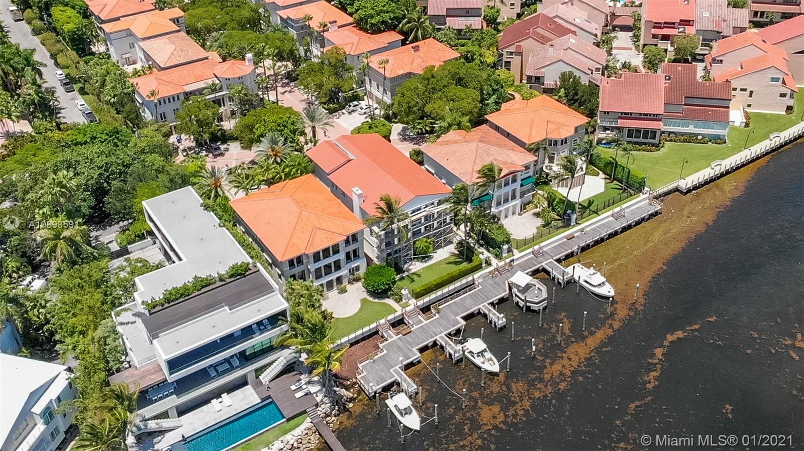 3521 Bayshore Villas Dr Coconut Grove, FL 33133