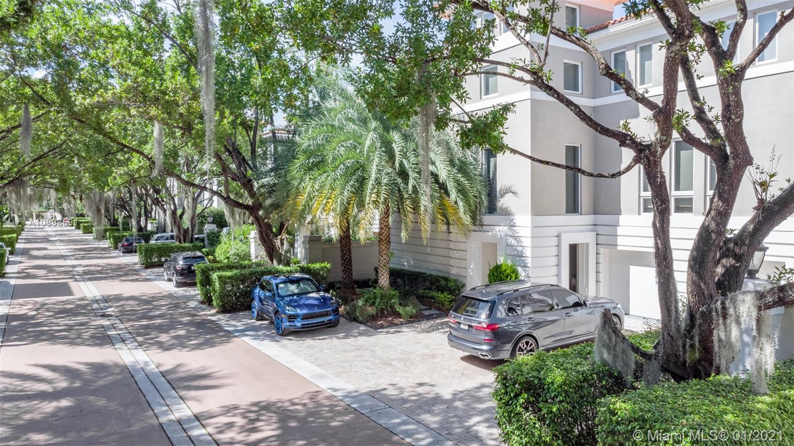 3521 Bayshore Villas Dr Coconut Grove, FL 33133