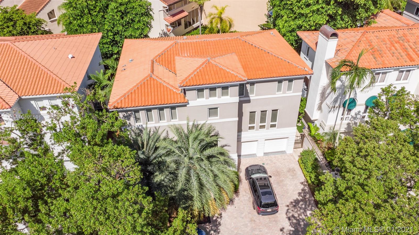 3521 Bayshore Villas Dr Coconut Grove, FL 33133