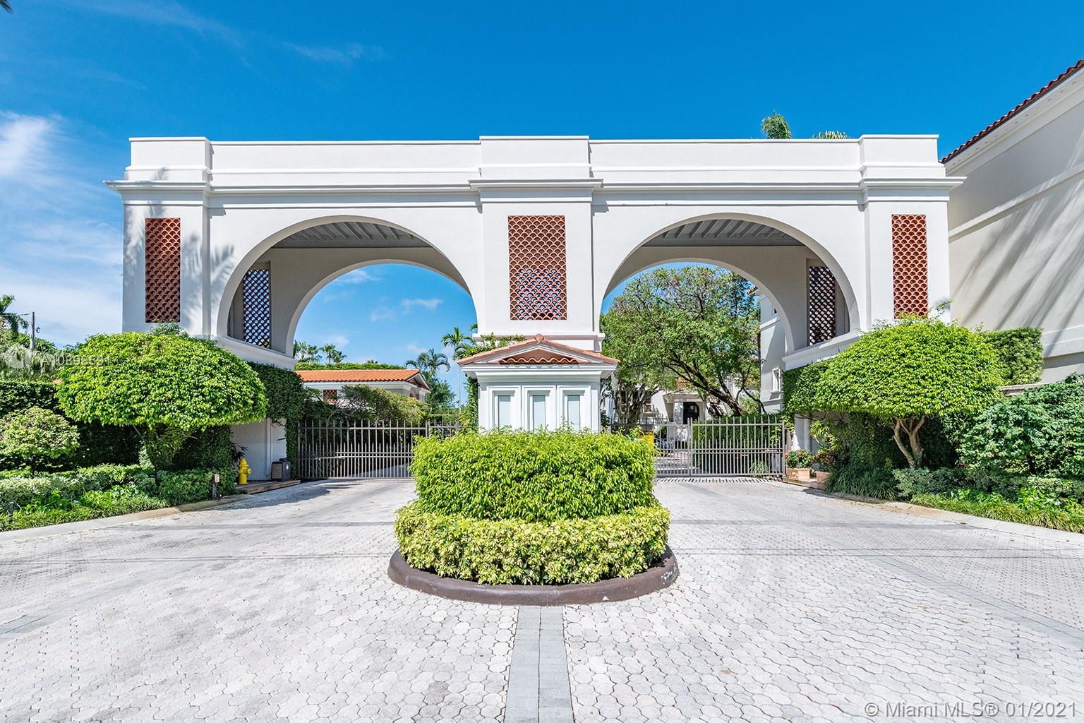 3521 Bayshore Villas Dr Coconut Grove, FL 33133