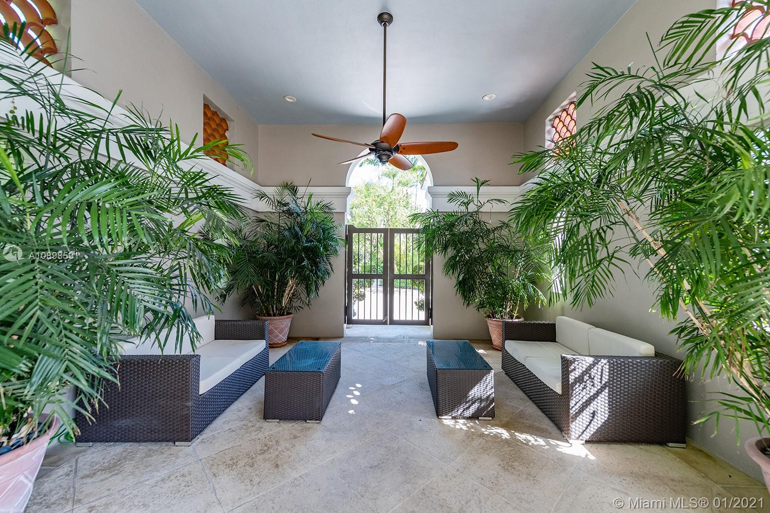 3521 Bayshore Villas Dr Coconut Grove, FL 33133