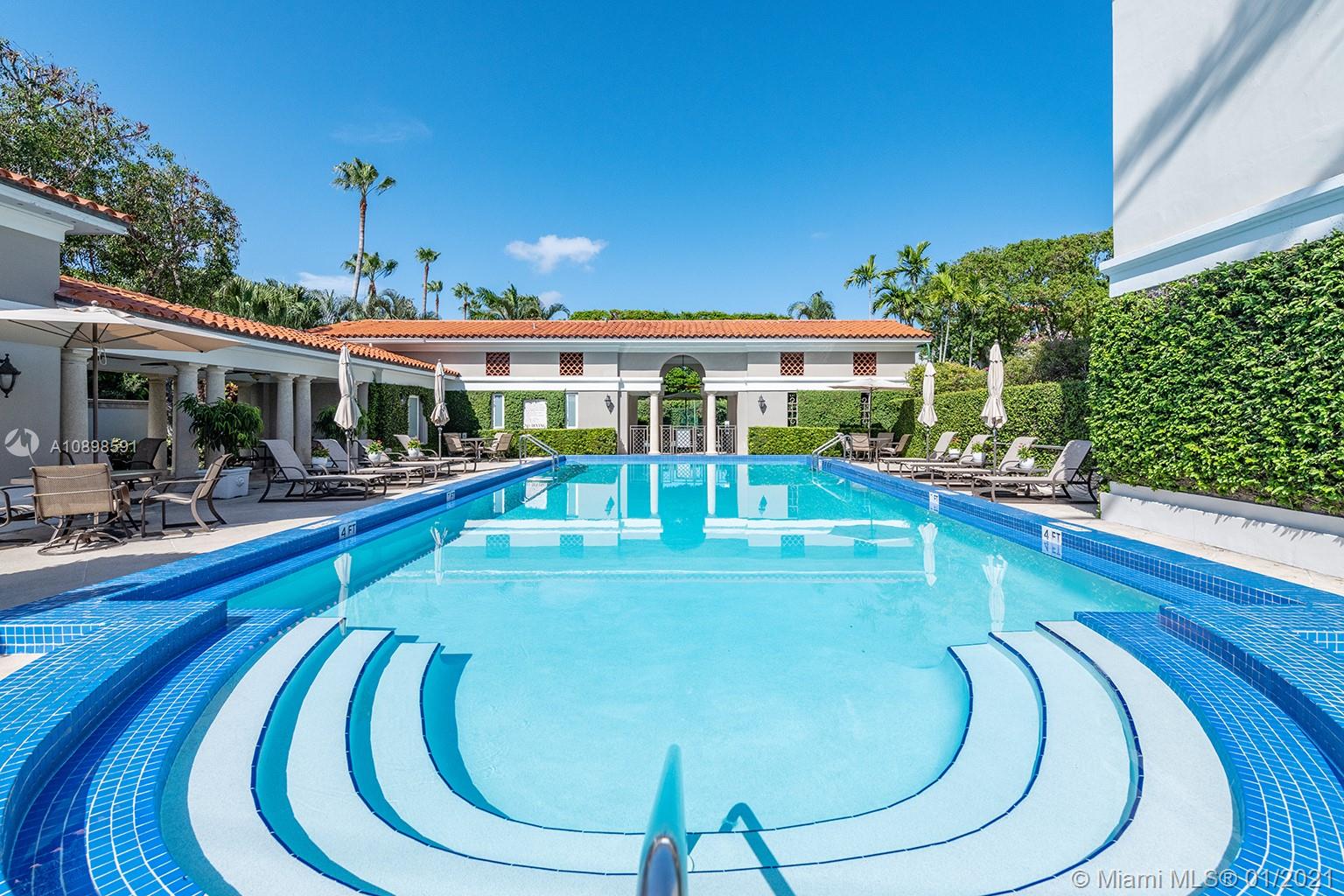 3521 Bayshore Villas Dr Coconut Grove, FL 33133