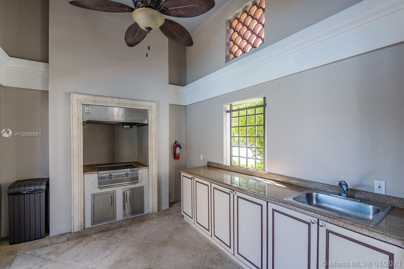 3521 Bayshore Villas Dr Coconut Grove, FL 33133