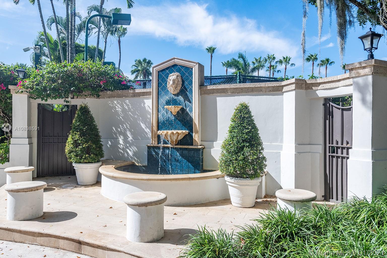 3521 Bayshore Villas Dr Coconut Grove, FL 33133