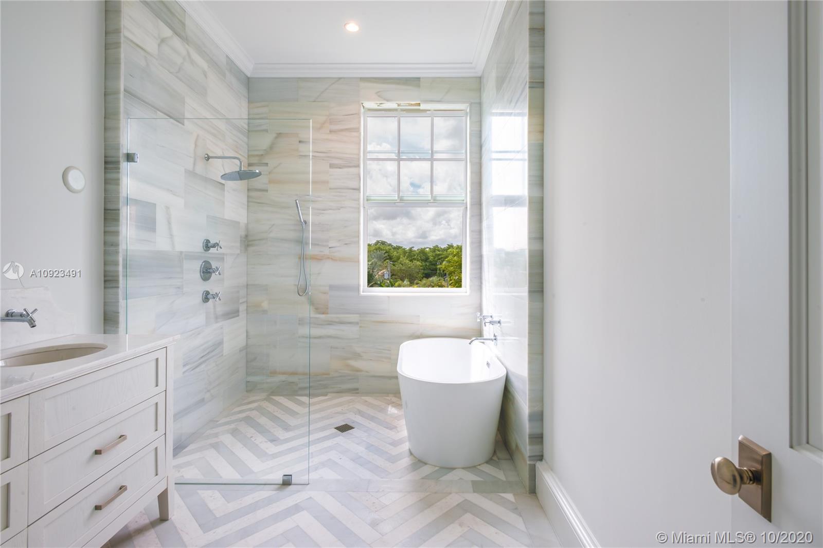 2517 Anderson Rd #5 Coral Gables, FL 33134