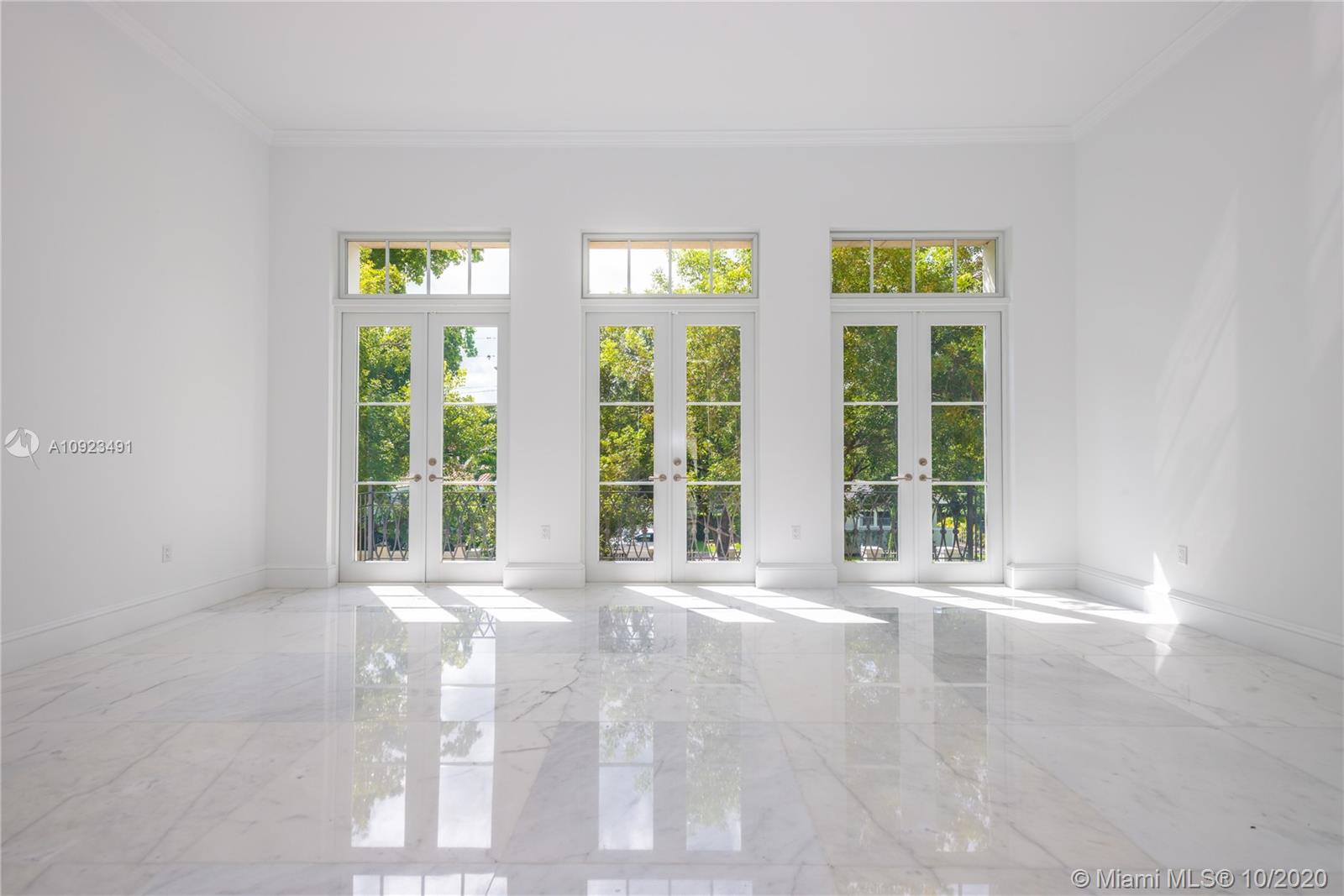 2517 Anderson Rd #5 Coral Gables, FL 33134