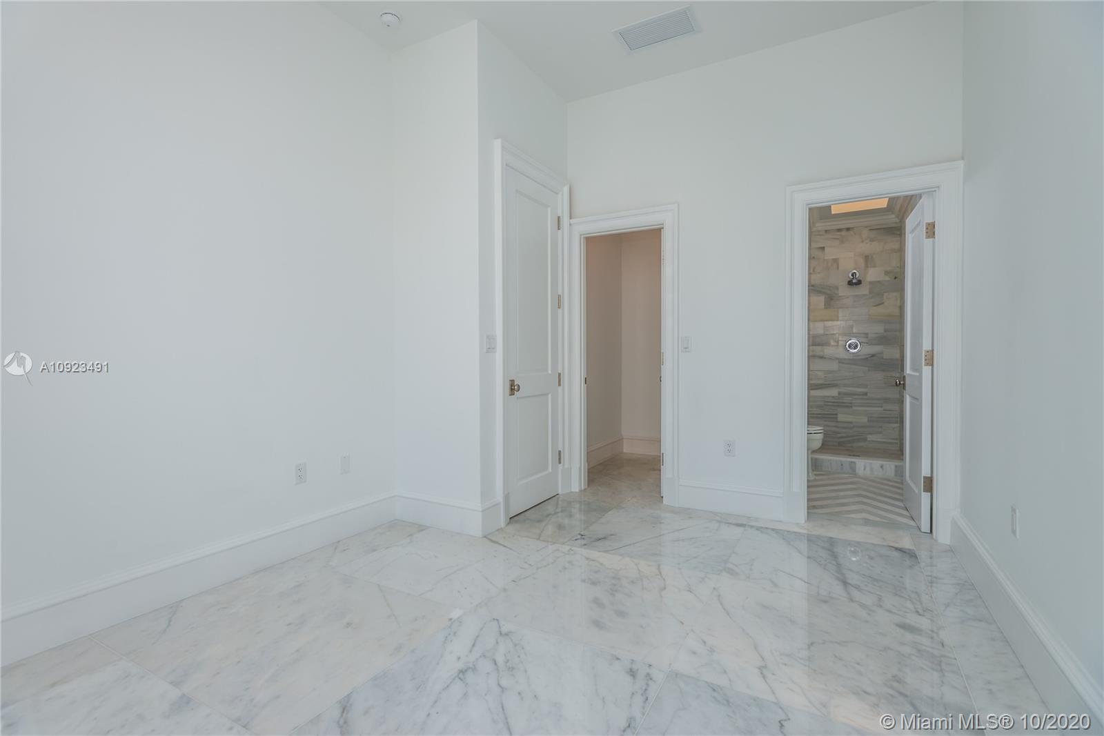 2517 Anderson Rd #5 Coral Gables, FL 33134