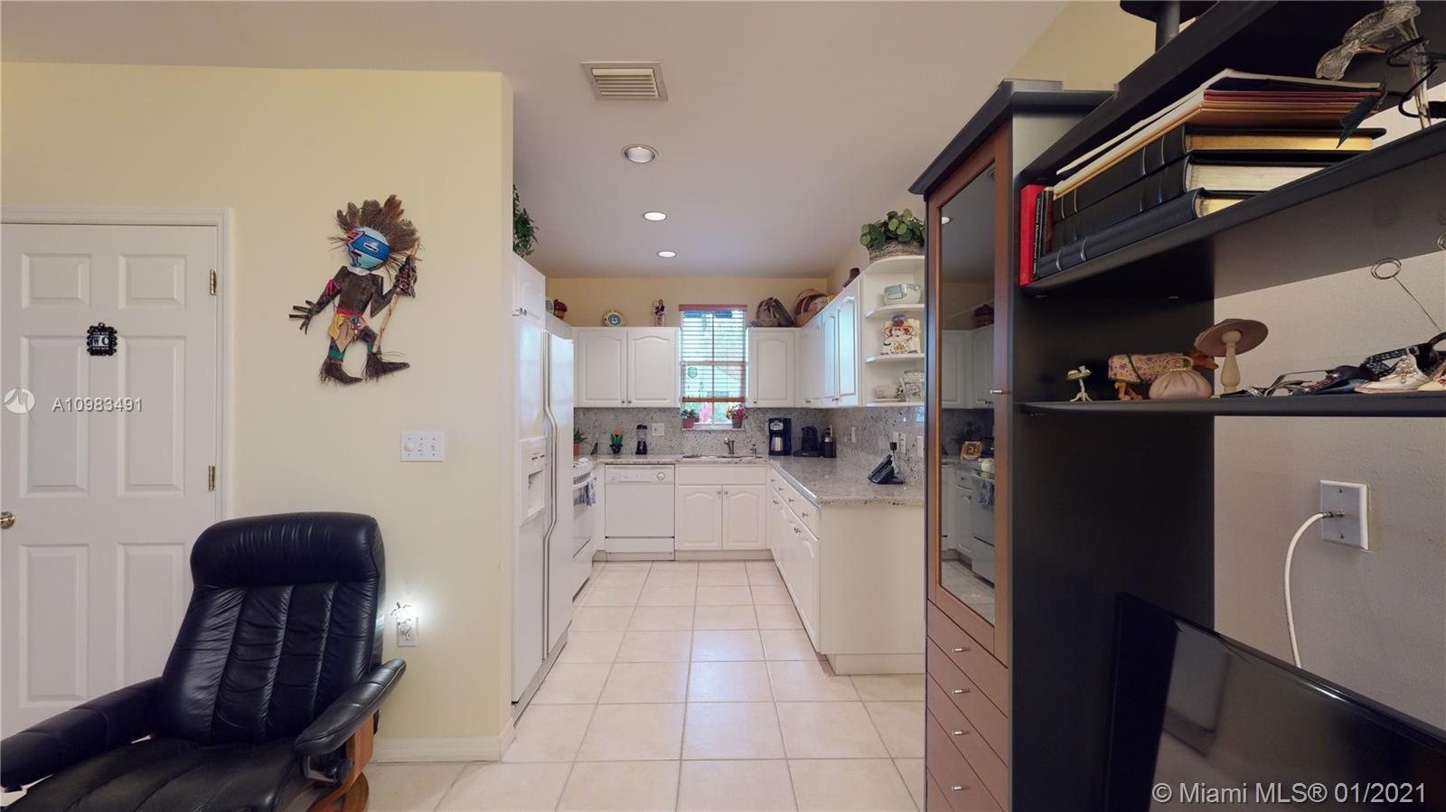 2925 Jackson Ave #3 Coconut Grove, FL 33133