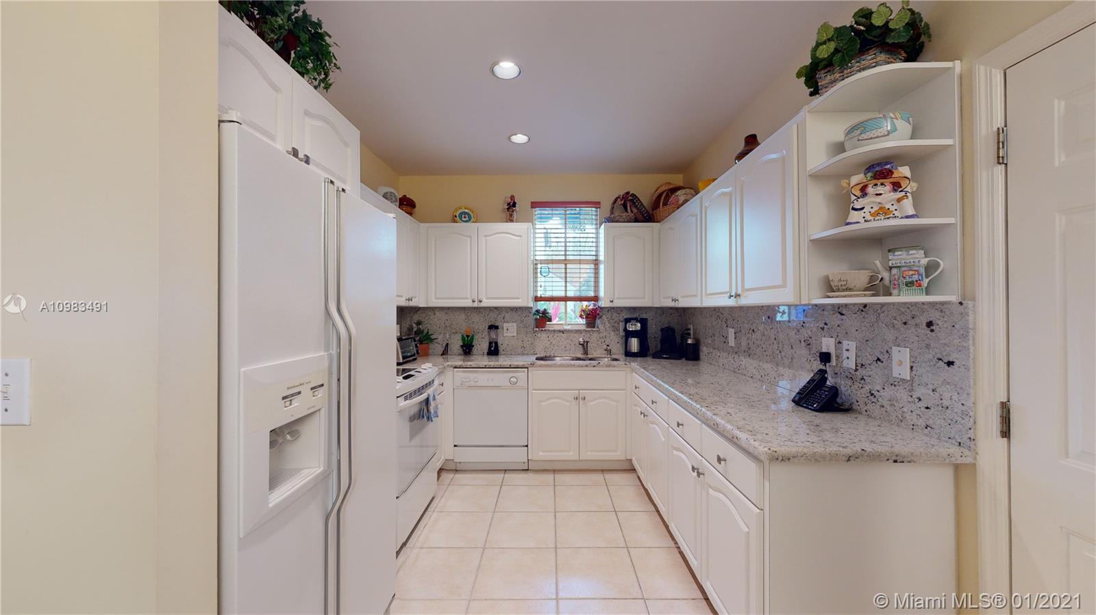 2925 Jackson Ave #3 Coconut Grove, FL 33133